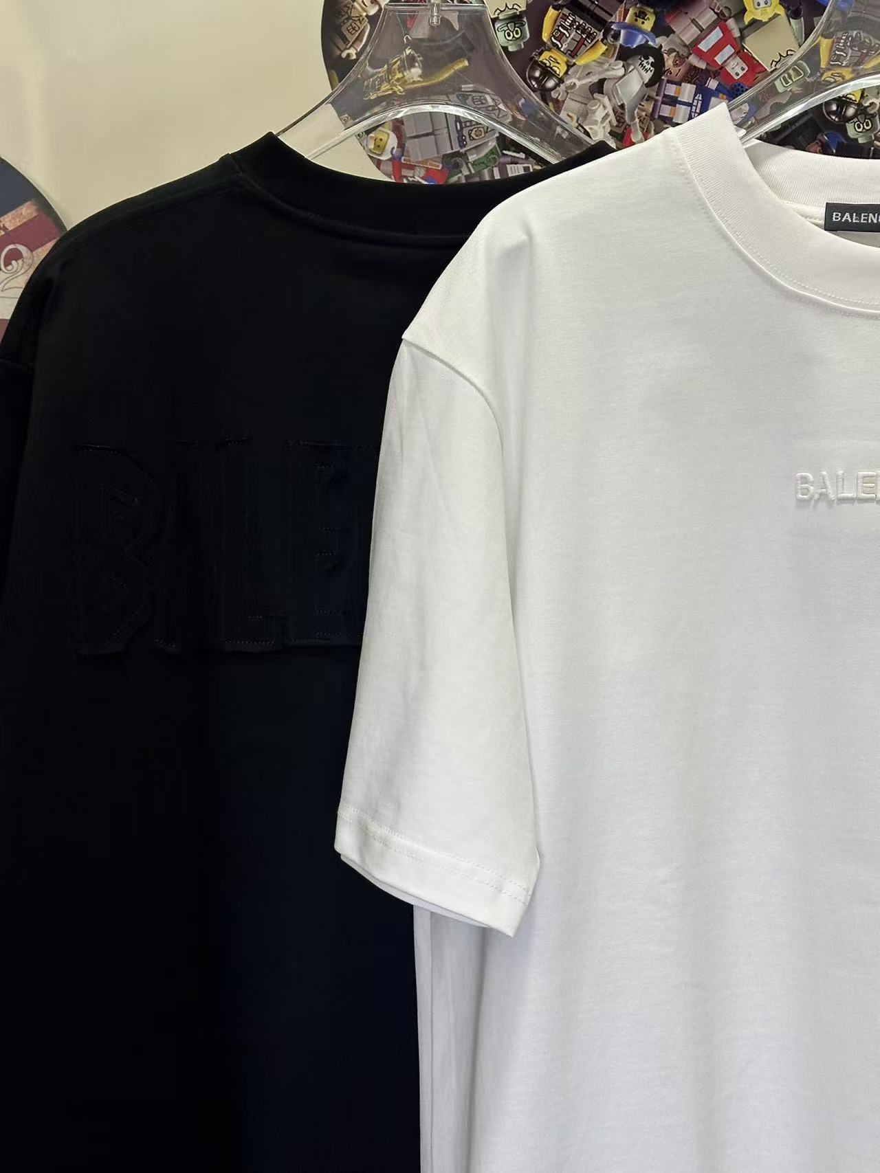 Balenciaga L26730 Style 2 T-Shirt