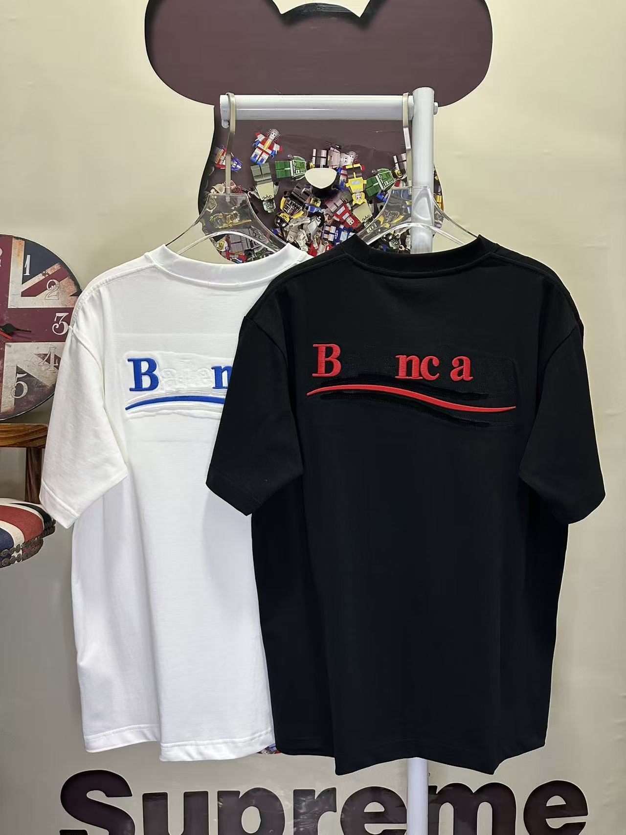 Balenciaga L26740 Style 1 T-Shirt