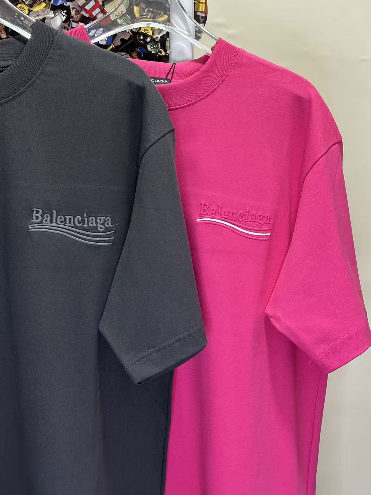 Balenciaga L26740 Style 2 T-Shirt