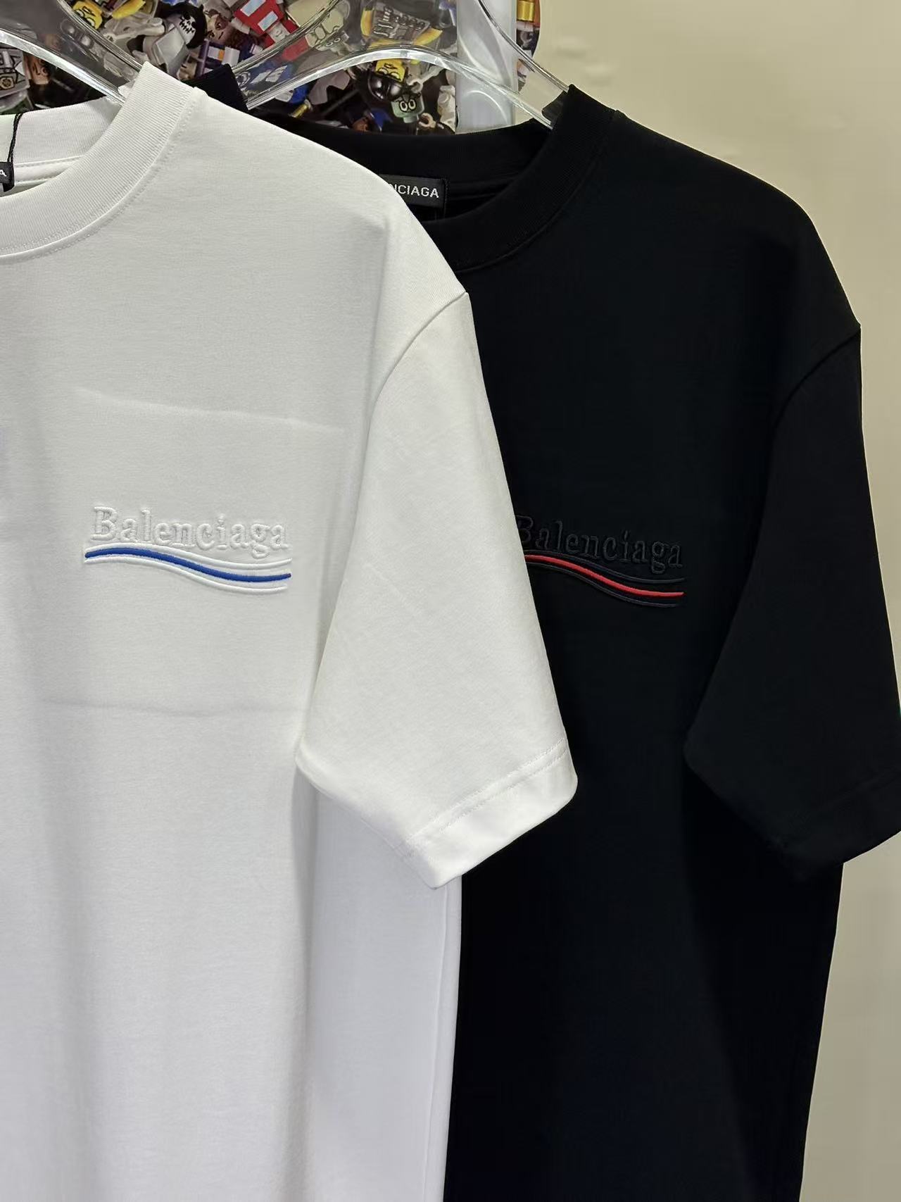 Balenciaga L26740 Style 4 T-Shirt