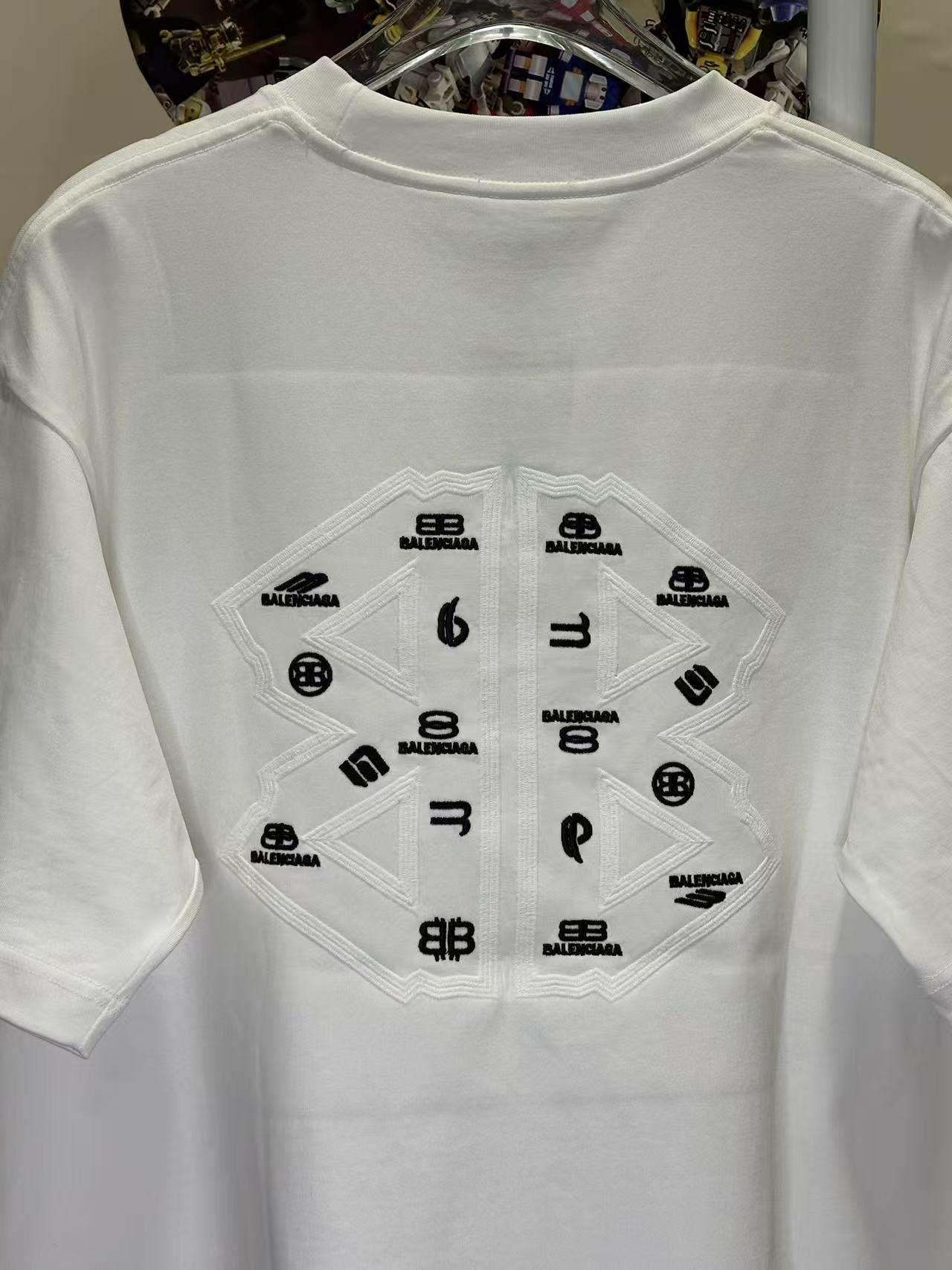 Balenciaga L26870 Style 1 T-Shirt
