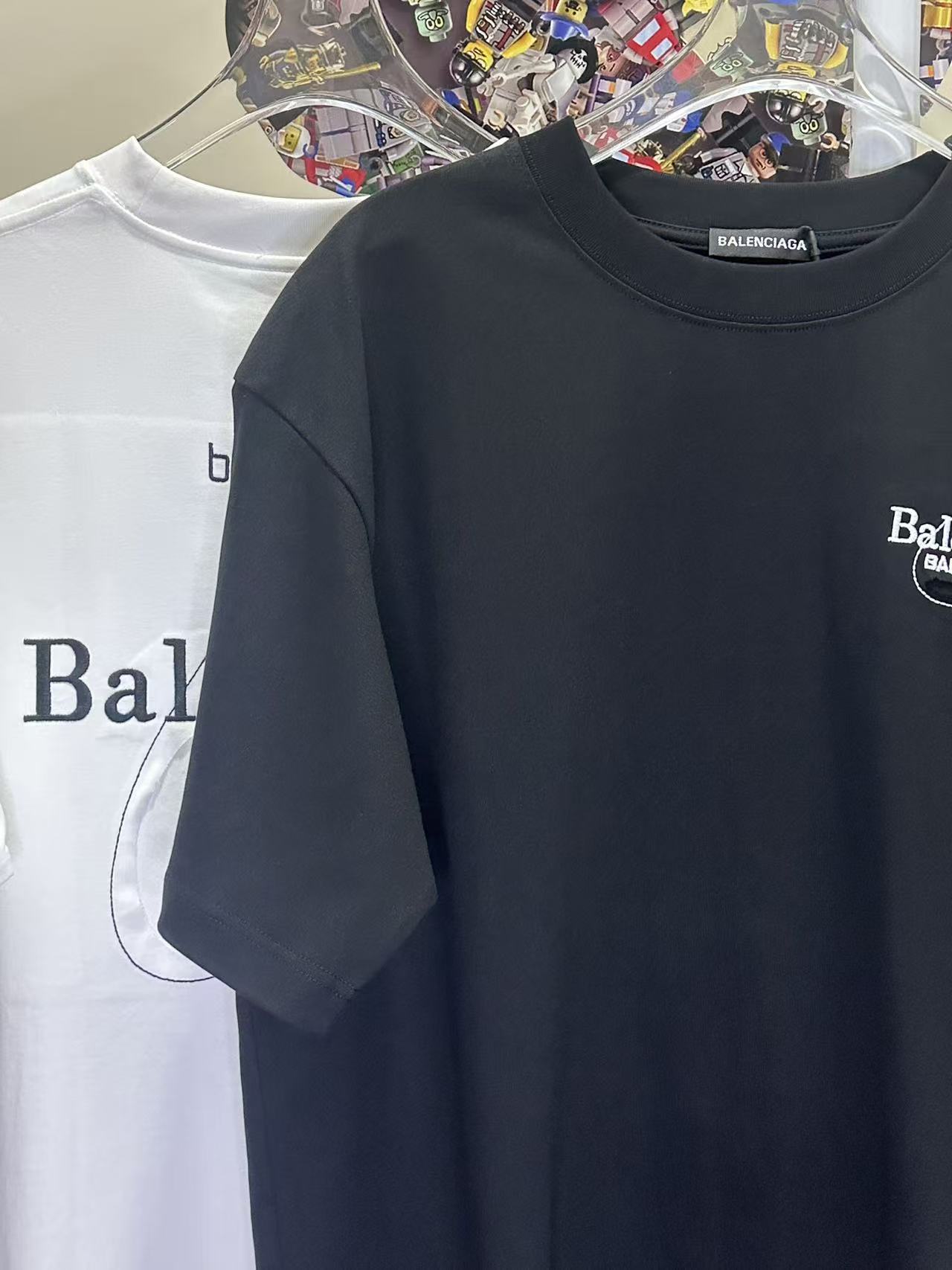 Balenciaga L26886 Style 1 T-Shirt