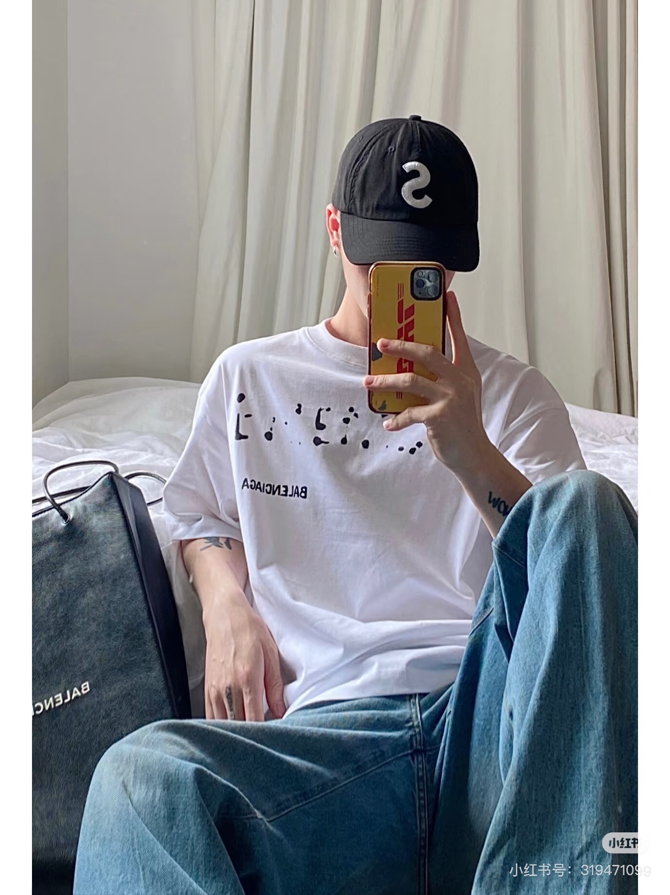Balenciaga Letter Front and Back Print Short Sleeve T-Shirt Style 2