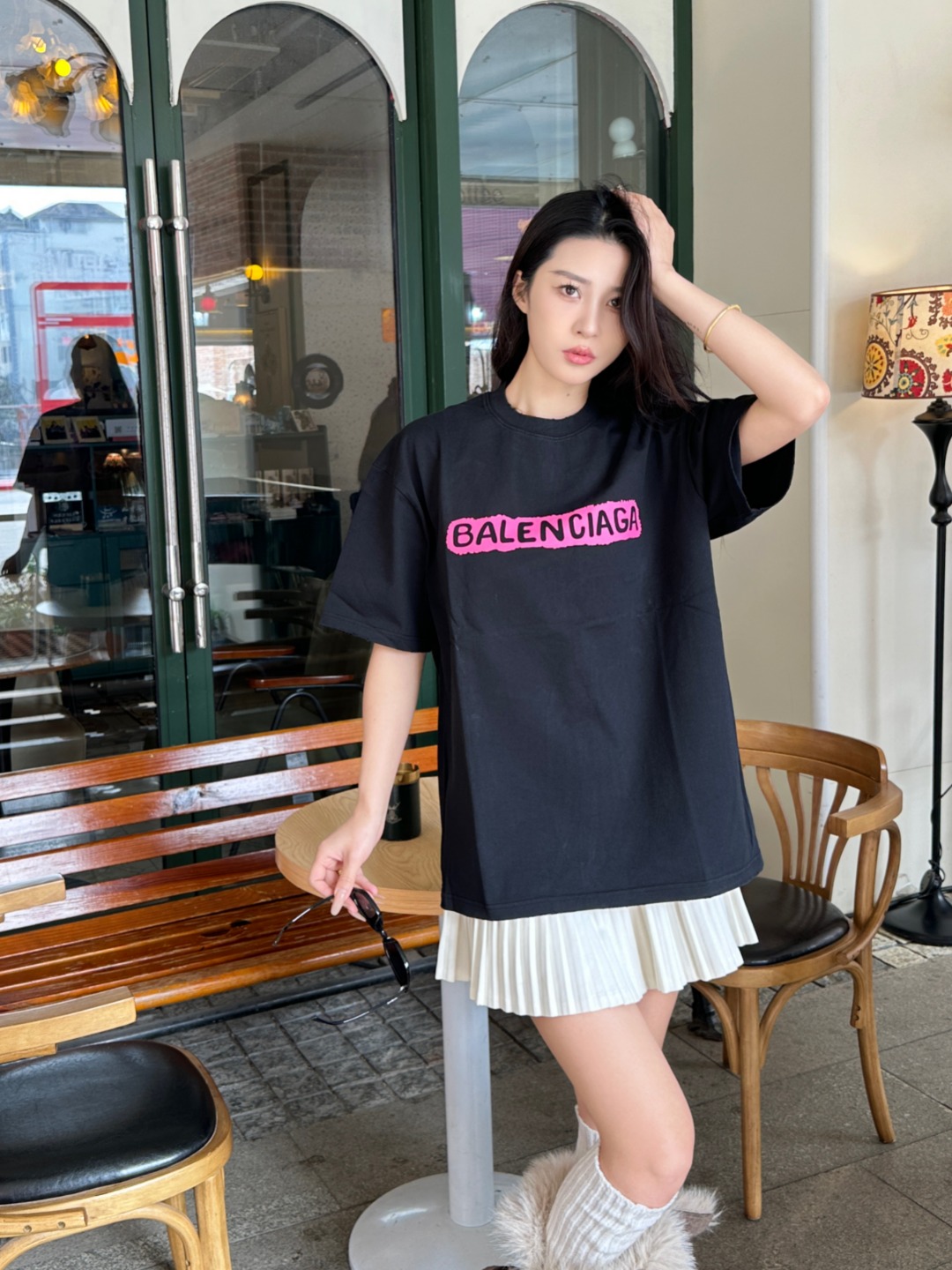 Balenciaga Letter Graffiti Print Ripped Short Sleeve T-Shirt Style 2