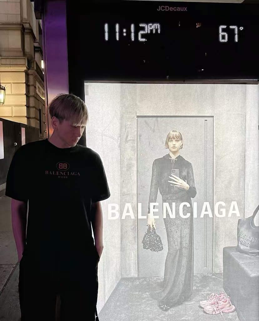 Balenciaga Red Letter Logo Print Short Sleeve T-Shirt