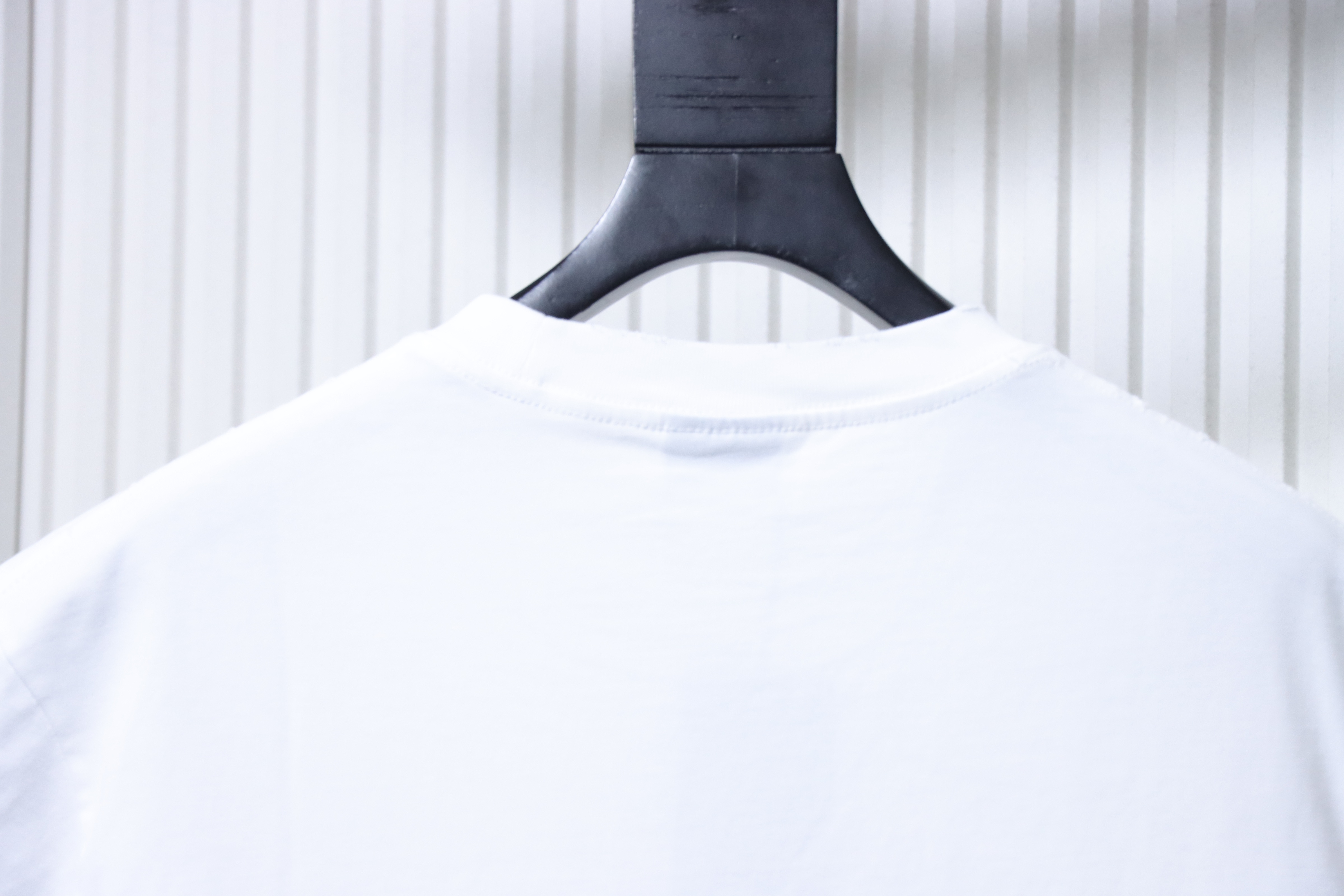 Balenciaga Ring Letter Print Ripped Short Sleeve T-Shirt Style 1