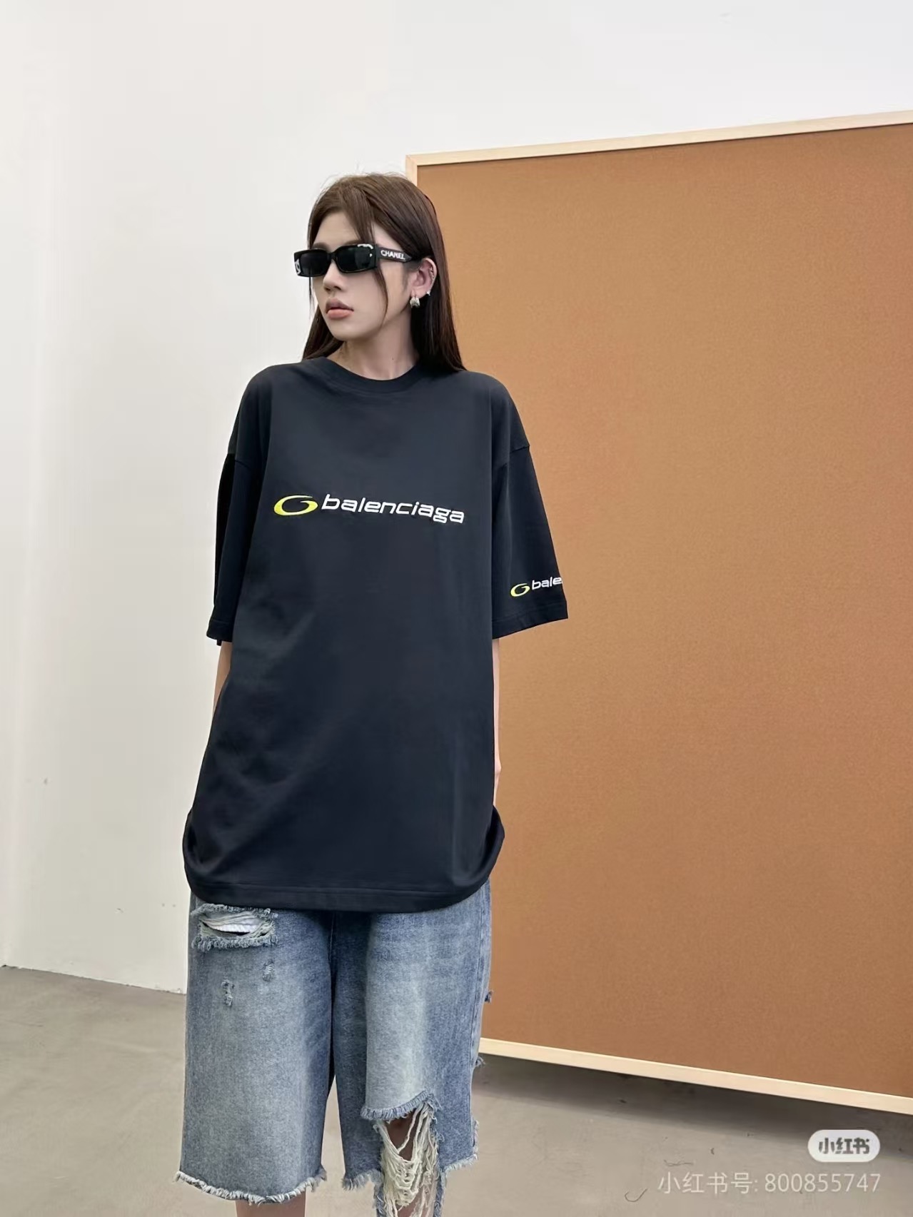 Balenciaga Sleeve Label Letter Logo Embroidery Short Sleeve T-Shirt Style 1