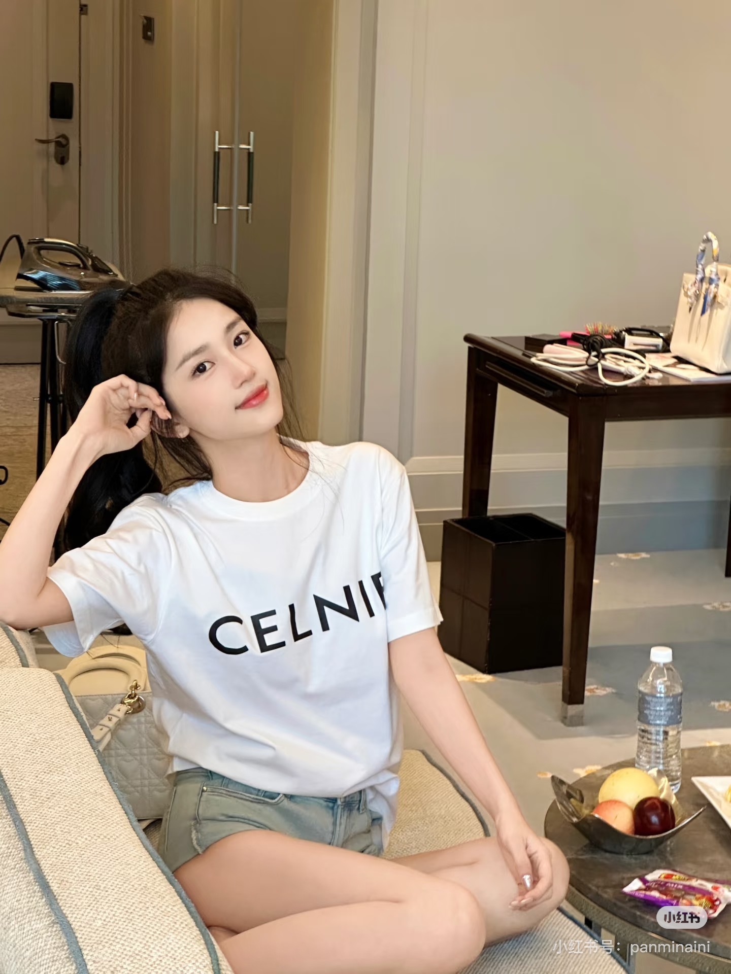 Celine Classic Letter Print Short Sleeve T-Shirt Style 1