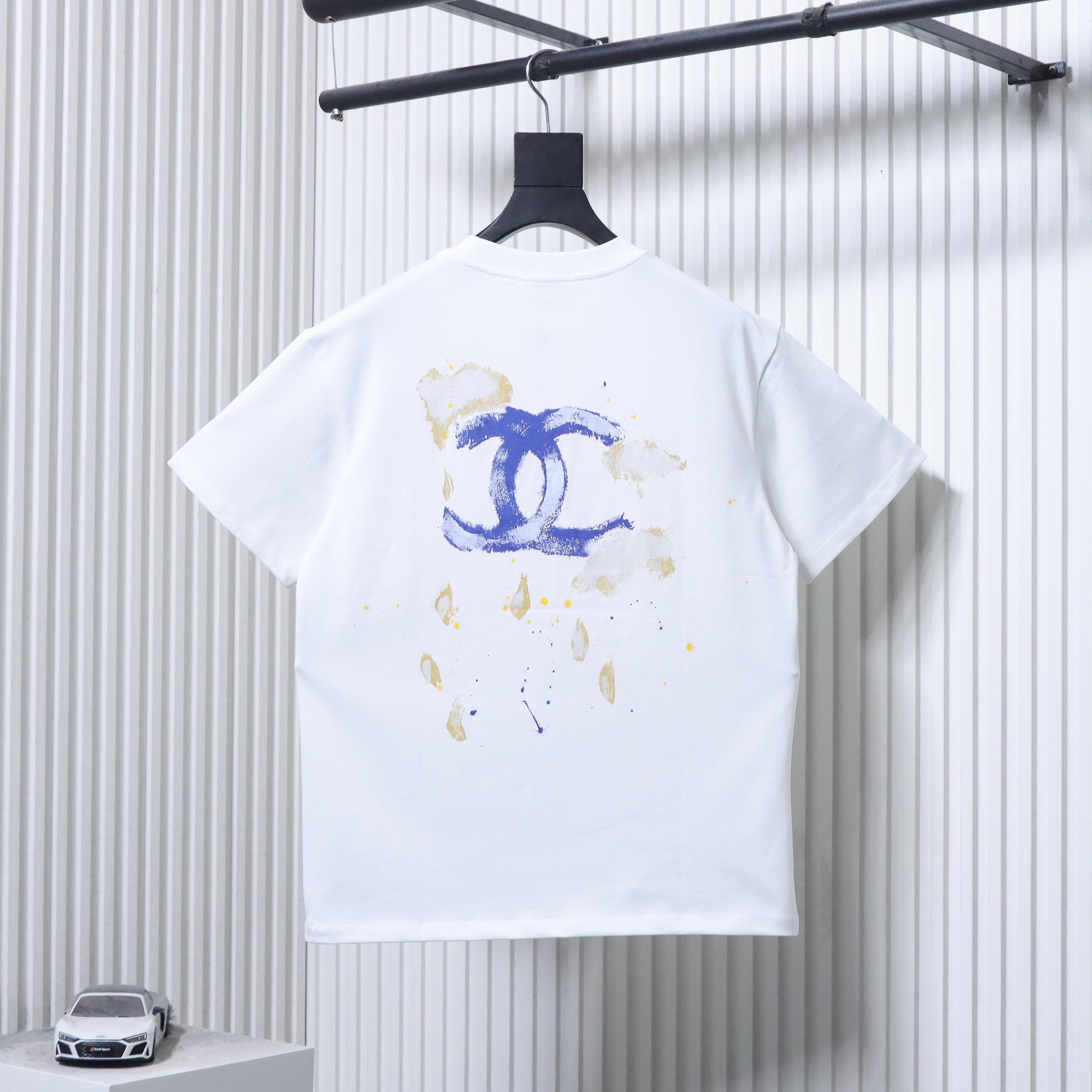 Chanel Hand-Drawn Double C Print Short Sleeve T-Shirt Style 2