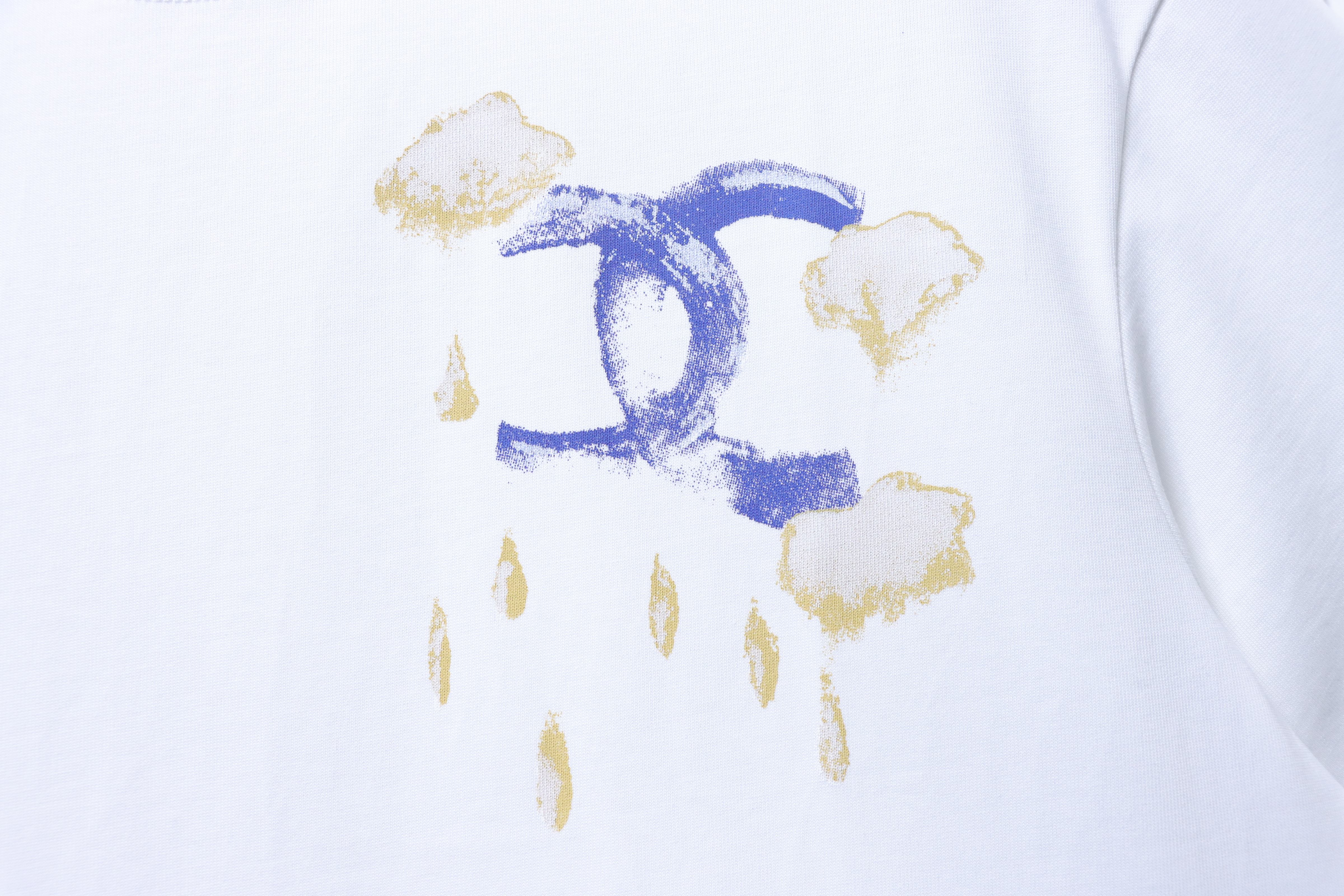 Chanel Hand-Drawn Double C Print Short Sleeve T-Shirt Style 2