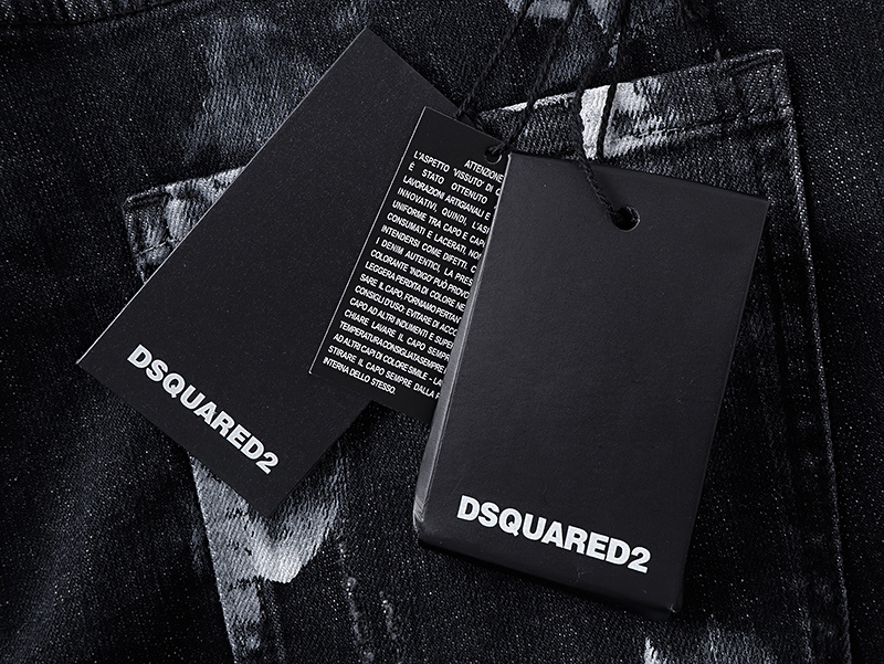DSQUARED2 2017 Slim Tapered Jeans