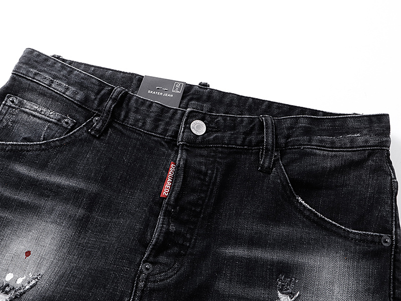 DSQUARED2 2027 Slim Tapered Jeans