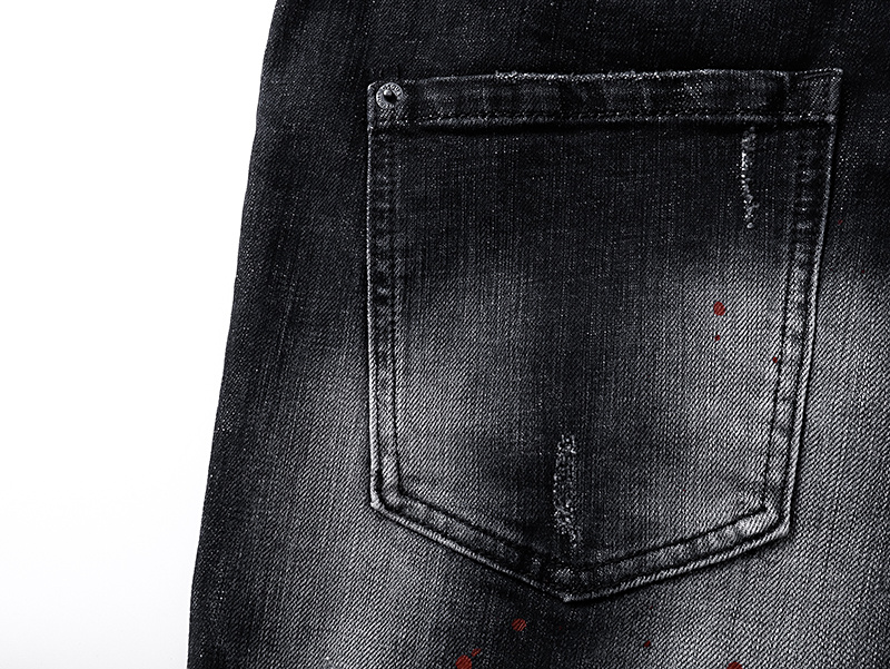 DSQUARED2 2027 Slim Tapered Jeans