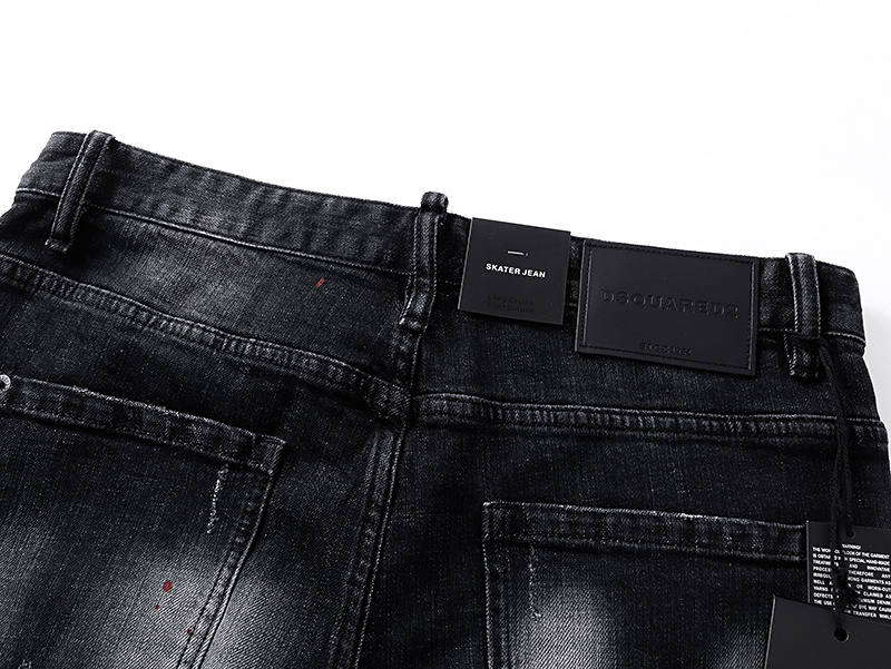 DSQUARED2 2027 Slim Tapered Jeans