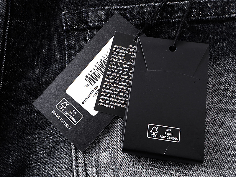 DSQUARED2 2027 Slim Tapered Jeans