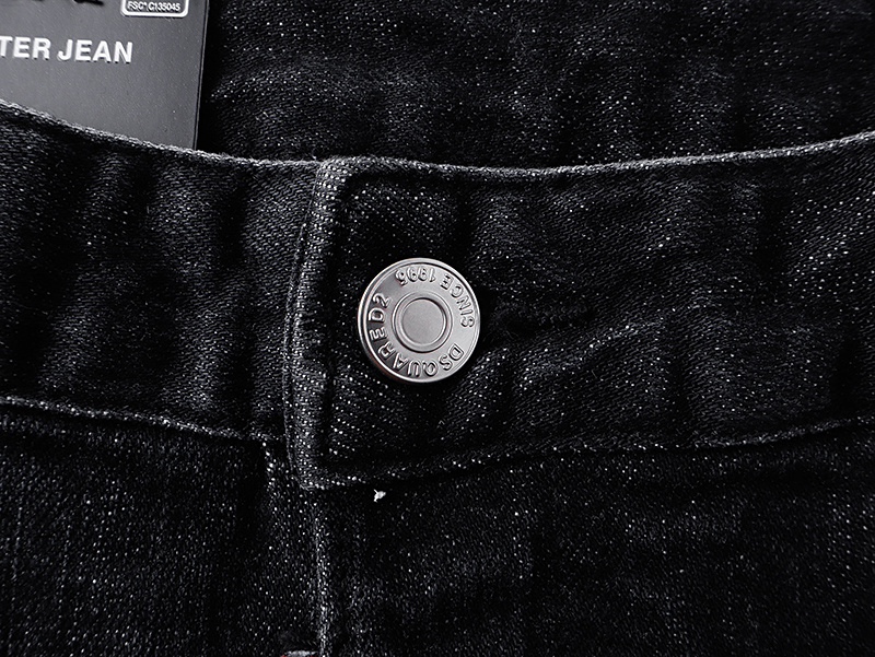 DSQUARED2 2028 Slim Tapered Jeans