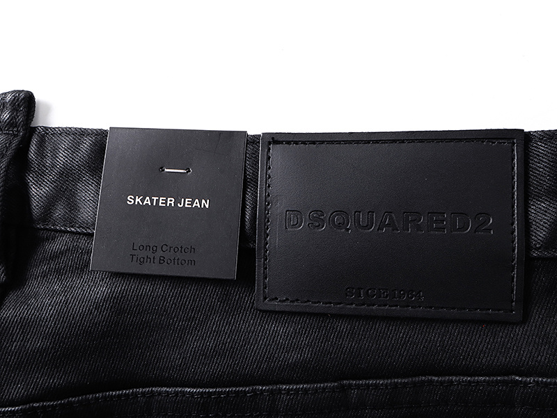 DSQUARED2 2032 Slim Tapered Jeans