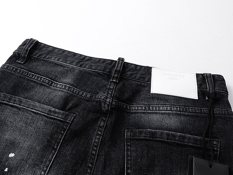 DSQUARED2 2041 Slim Tapered Jeans
