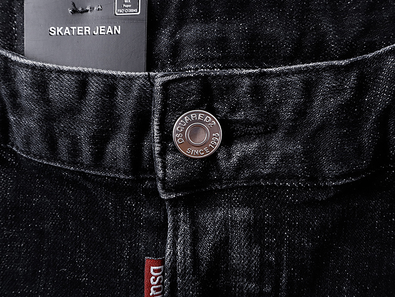 DSQUARED2 2042 Slim Tapered Jeans