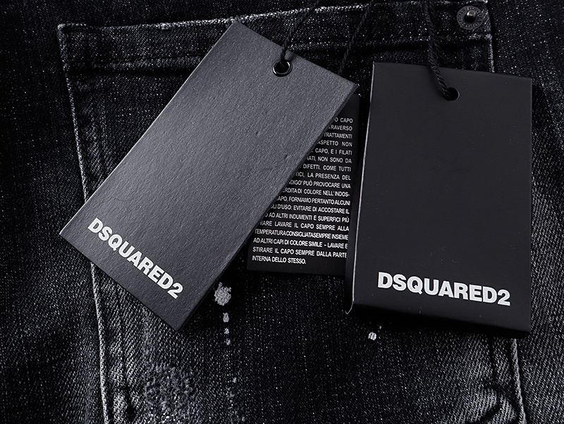 DSQUARED2 2042 Slim Tapered Jeans