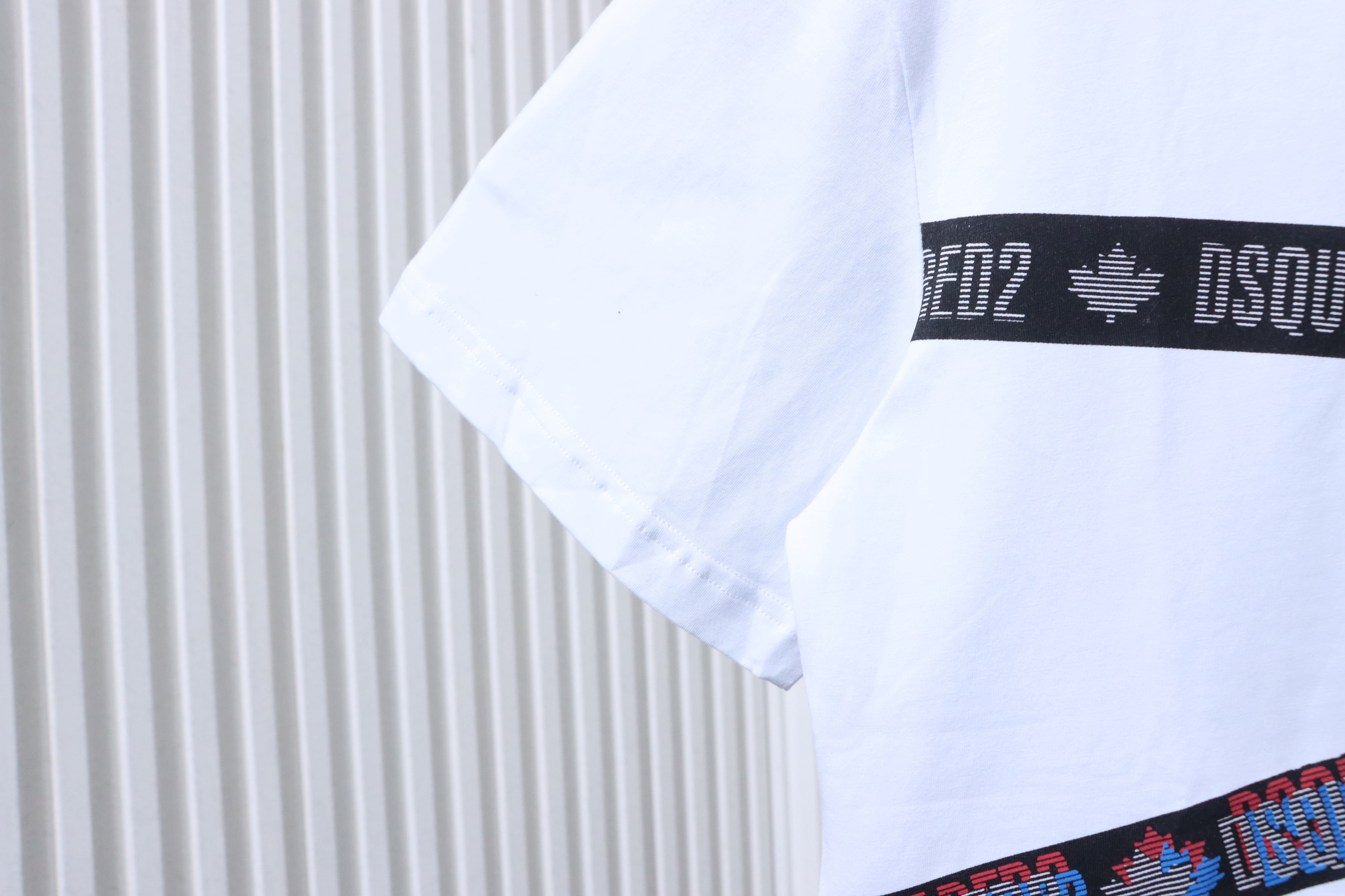 DSQUARED2 Cross Strap Allover Logo Short Sleeve T-Shirt Style 1