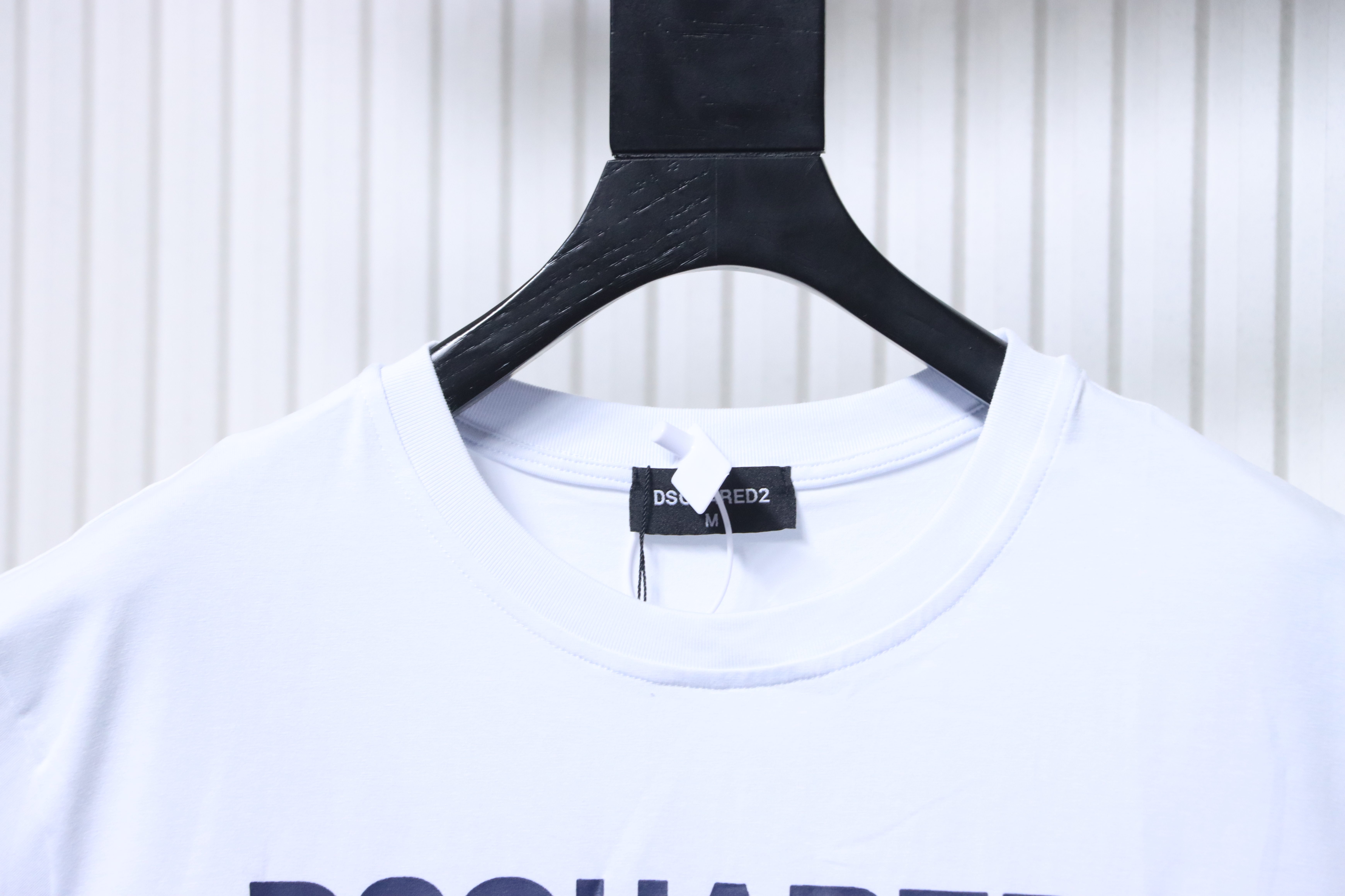 DSQUARED2 Gradient Overlay Letter Logo Short Sleeve T-Shirt