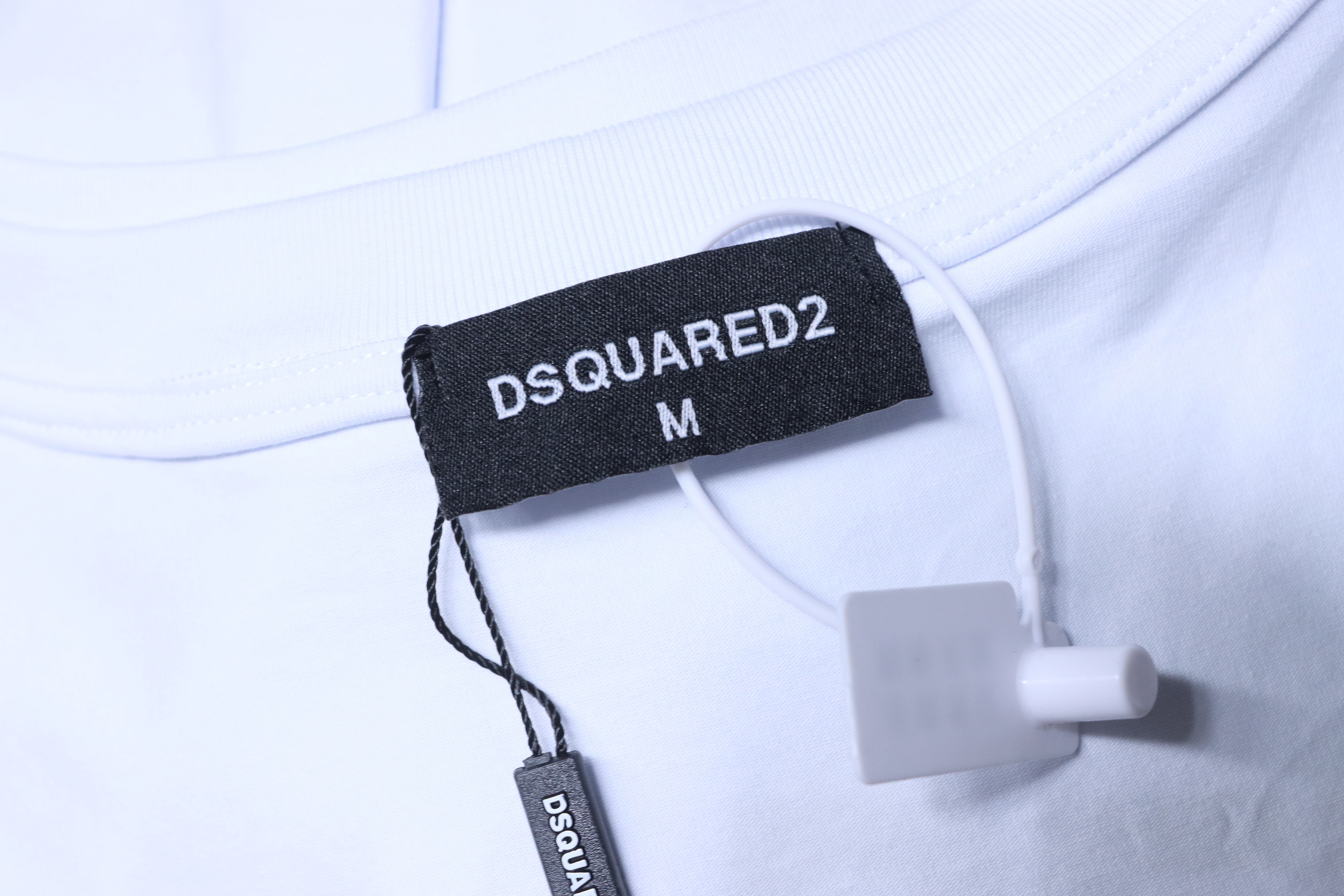 DSQUARED2 Gradient Overlay Letter Logo Short Sleeve T-Shirt
