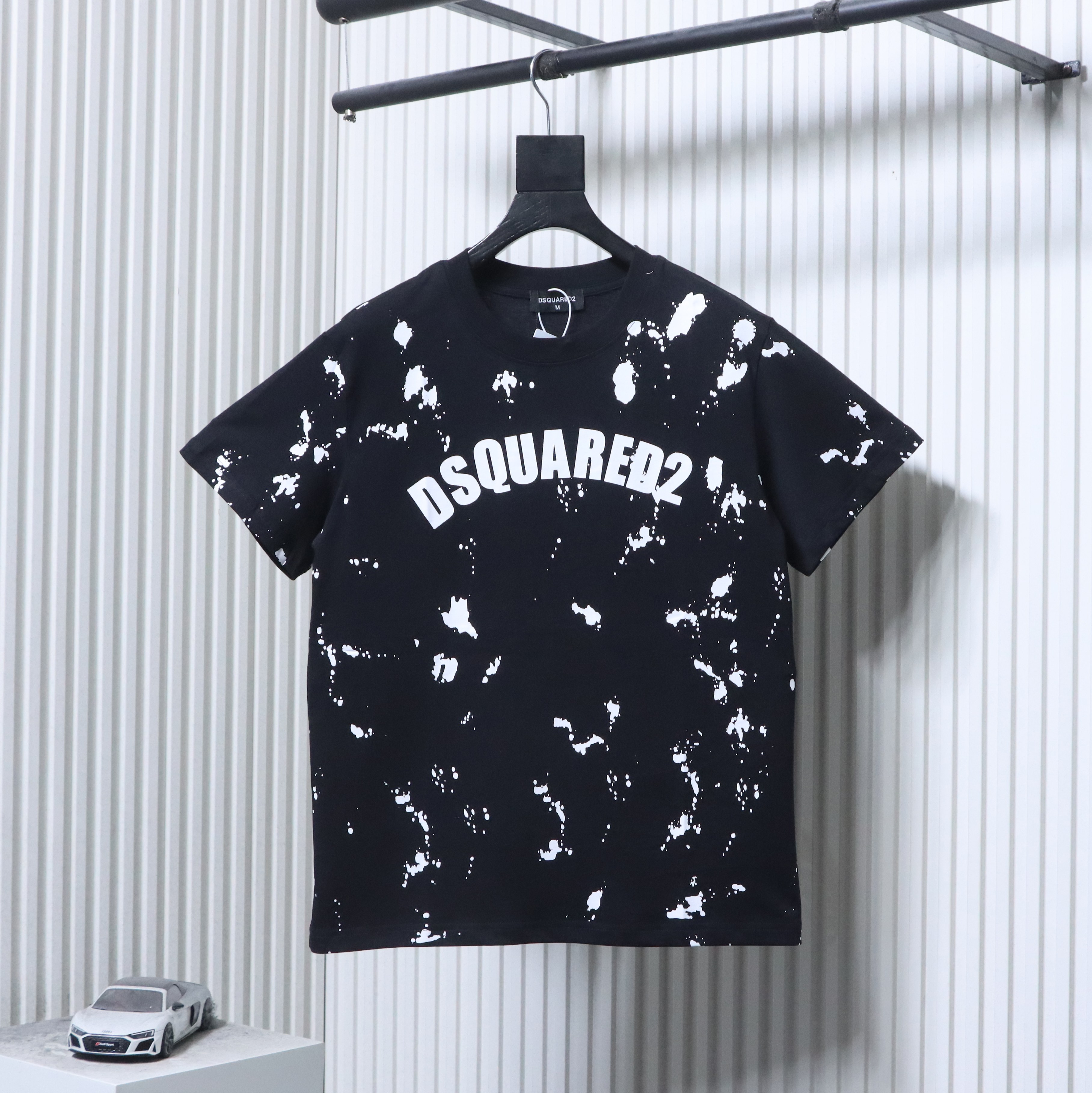 DSQUARED2 Graffiti Ink Letter Logo Short Sleeve T-Shirt