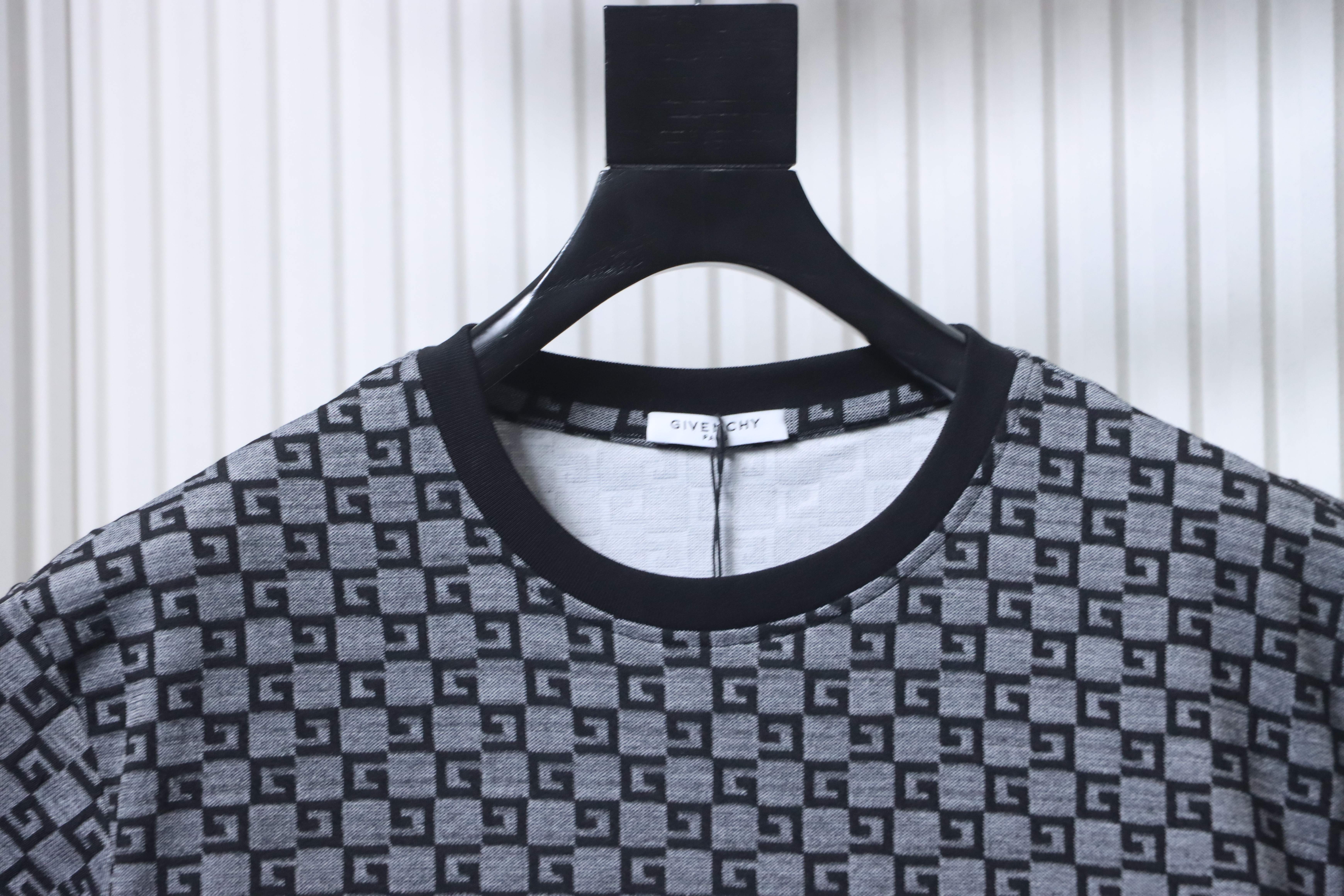 Givenchy 26SS Allover Monogram Jacquard Short Sleeve T-Shirt Style 1