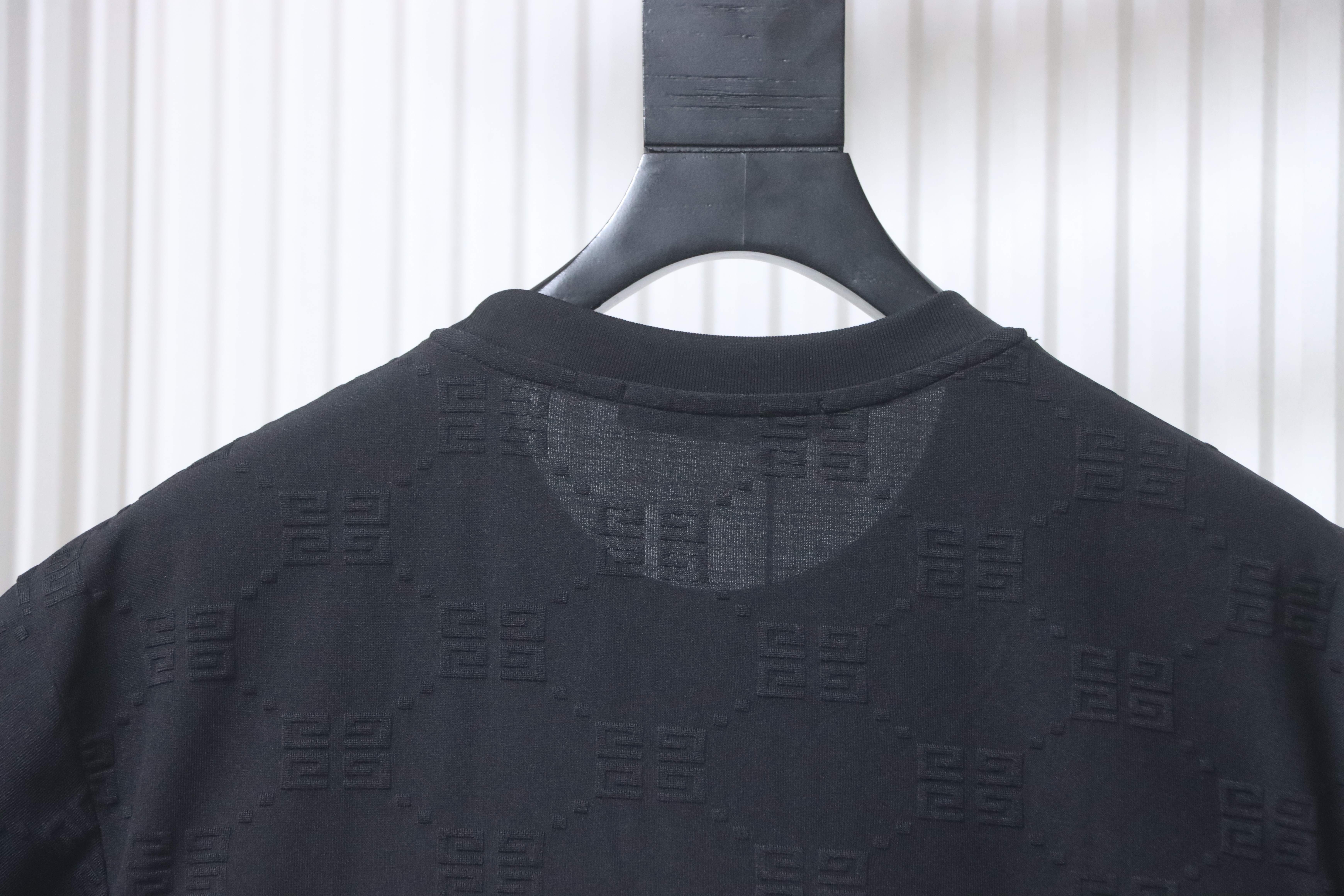 Givenchy 26SS Allover Monogram Jacquard Short Sleeve T-Shirt Style 4