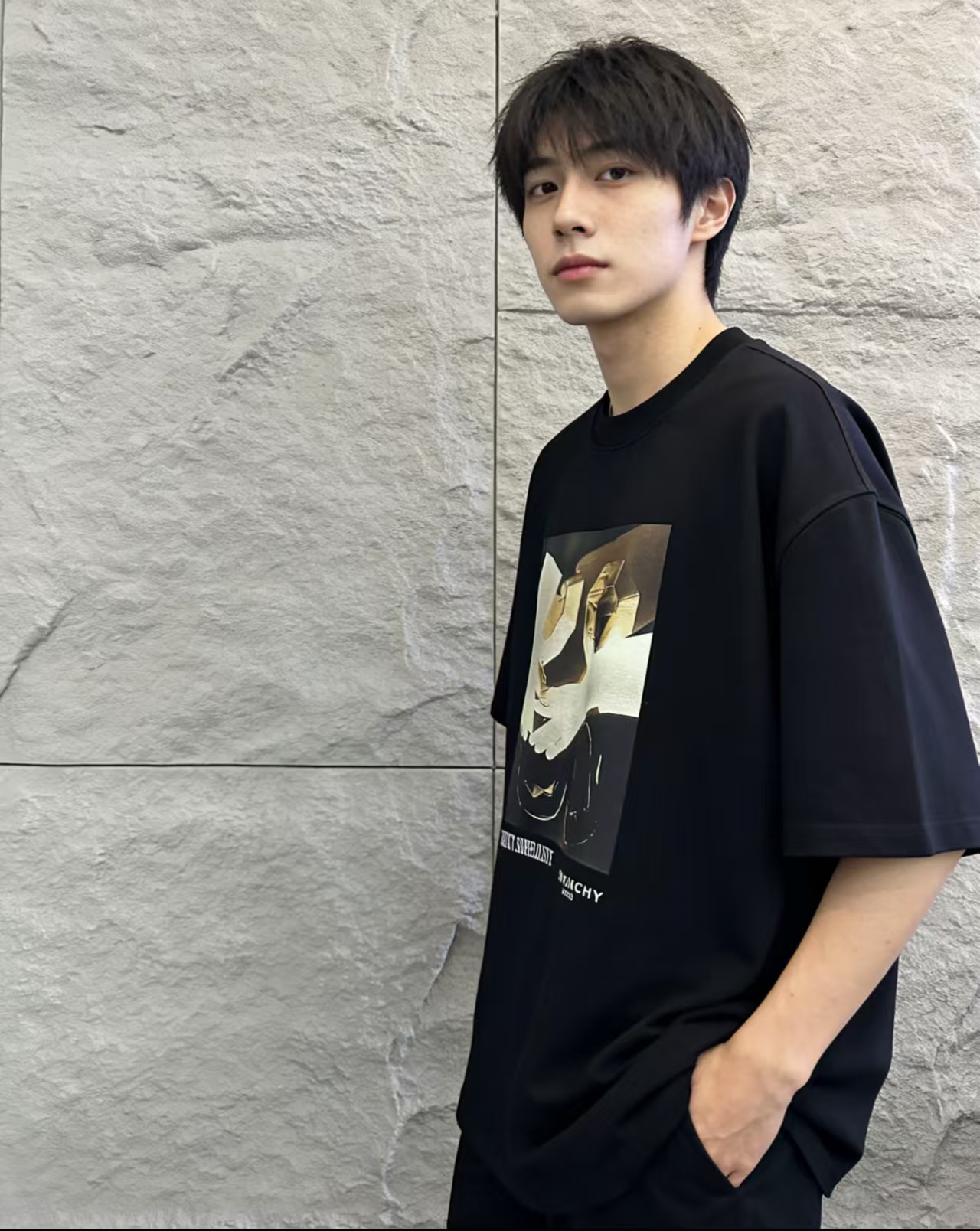 Givenchy 26SS Graphic Print Crewneck Short Sleeve T-Shirt Style 1