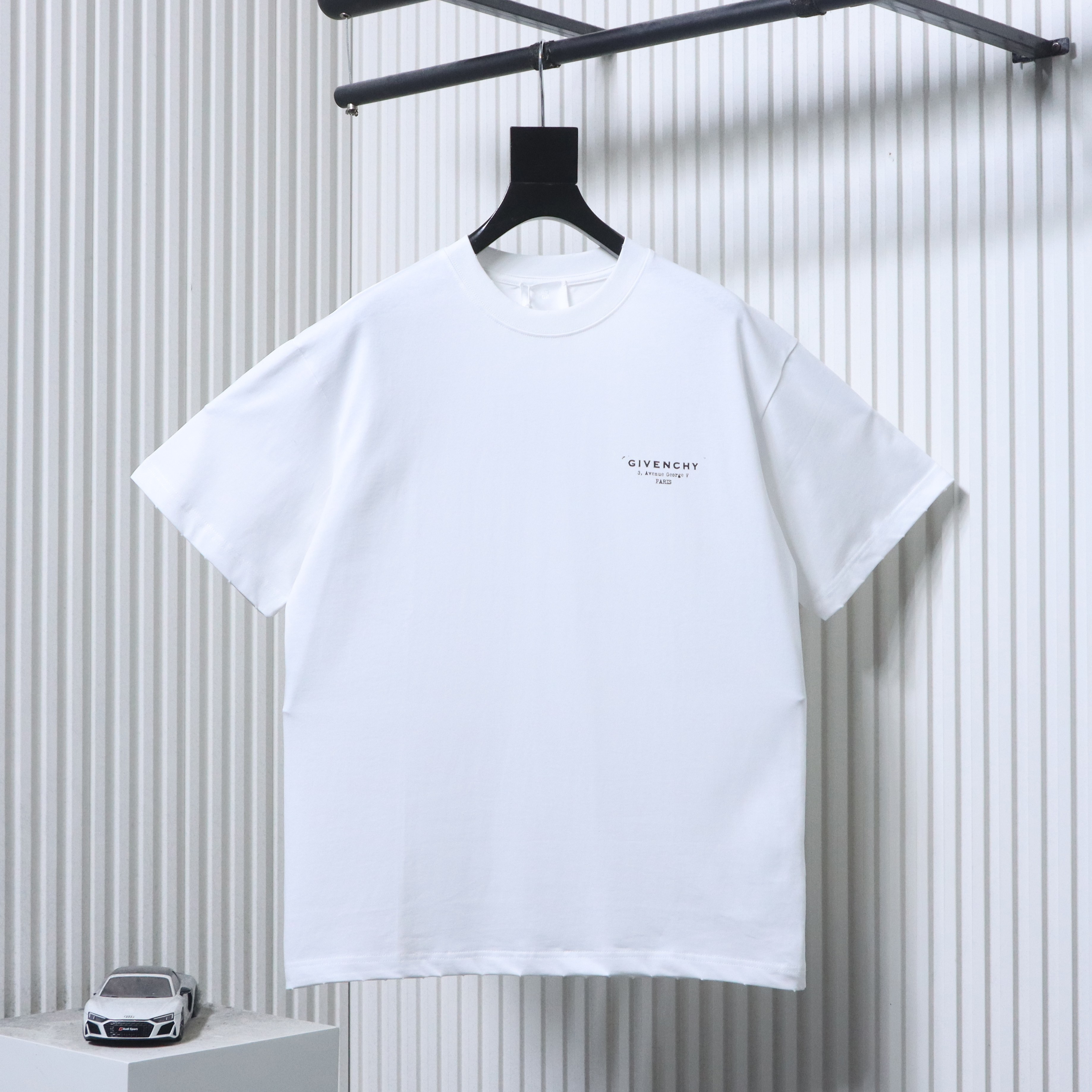 Givenchy Distressed Letter Print Short Sleeve T-Shirt Style 1