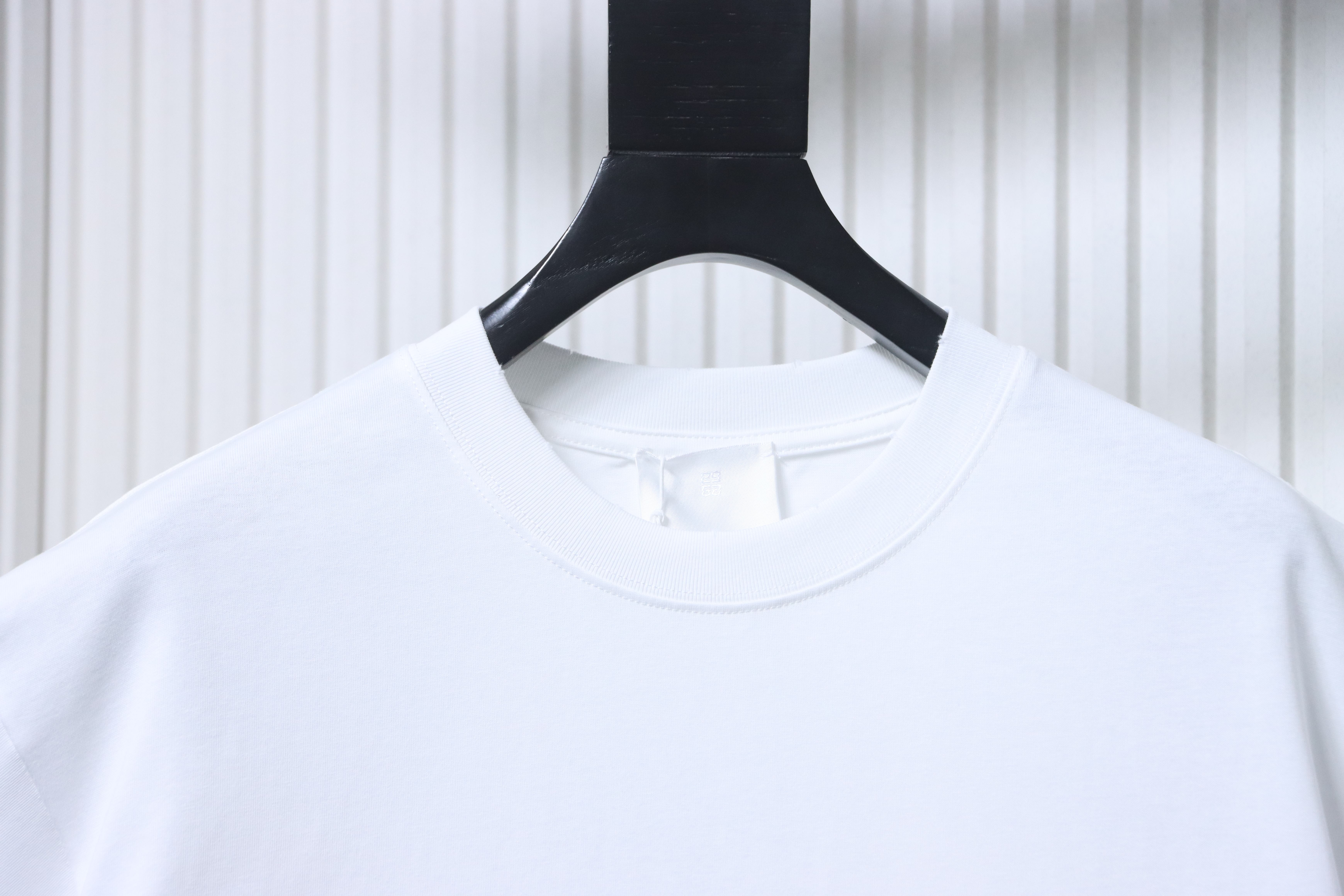 Givenchy Distressed Letter Print Short Sleeve T-Shirt Style 1
