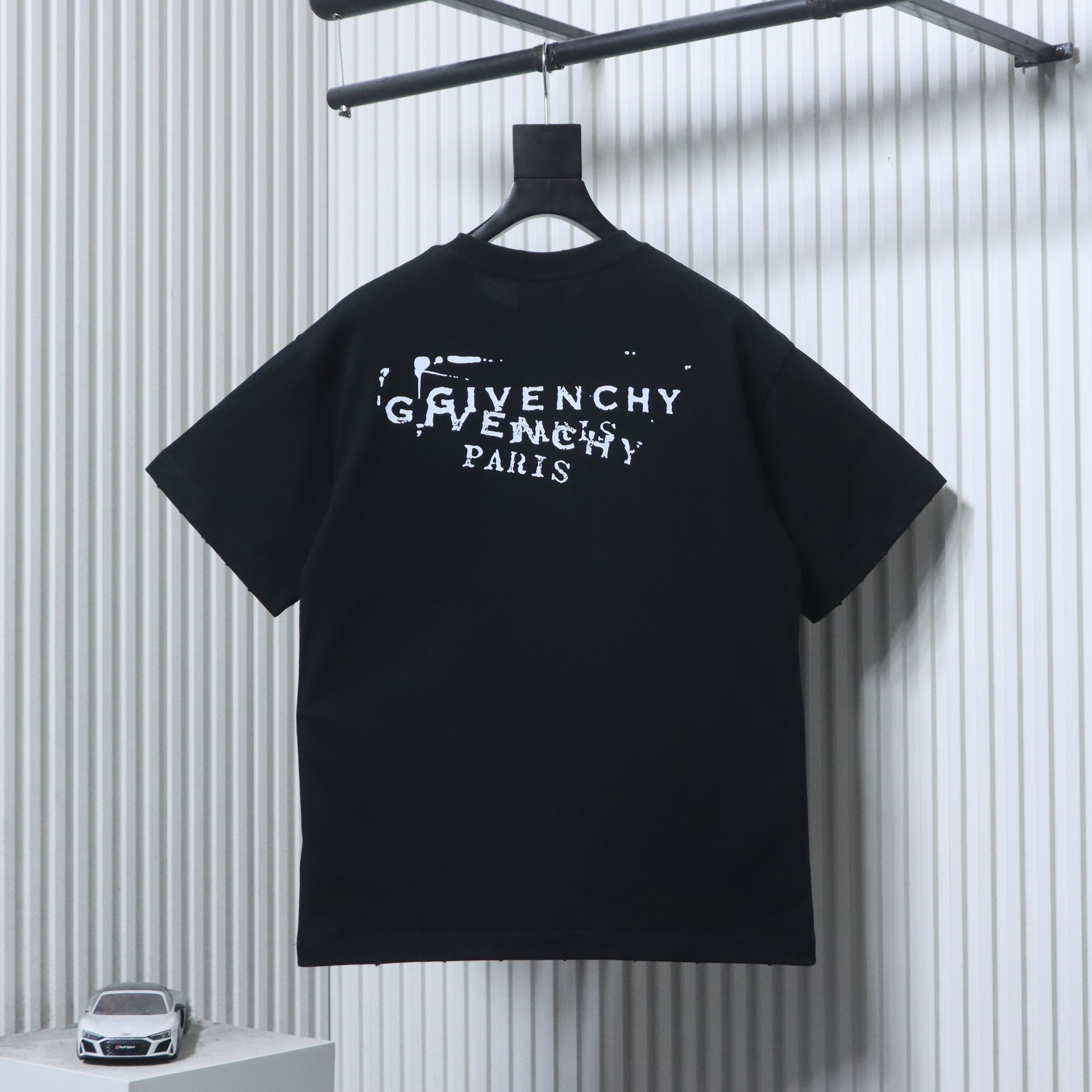 Givenchy Distressed Letter Print Short Sleeve T-Shirt Style 2