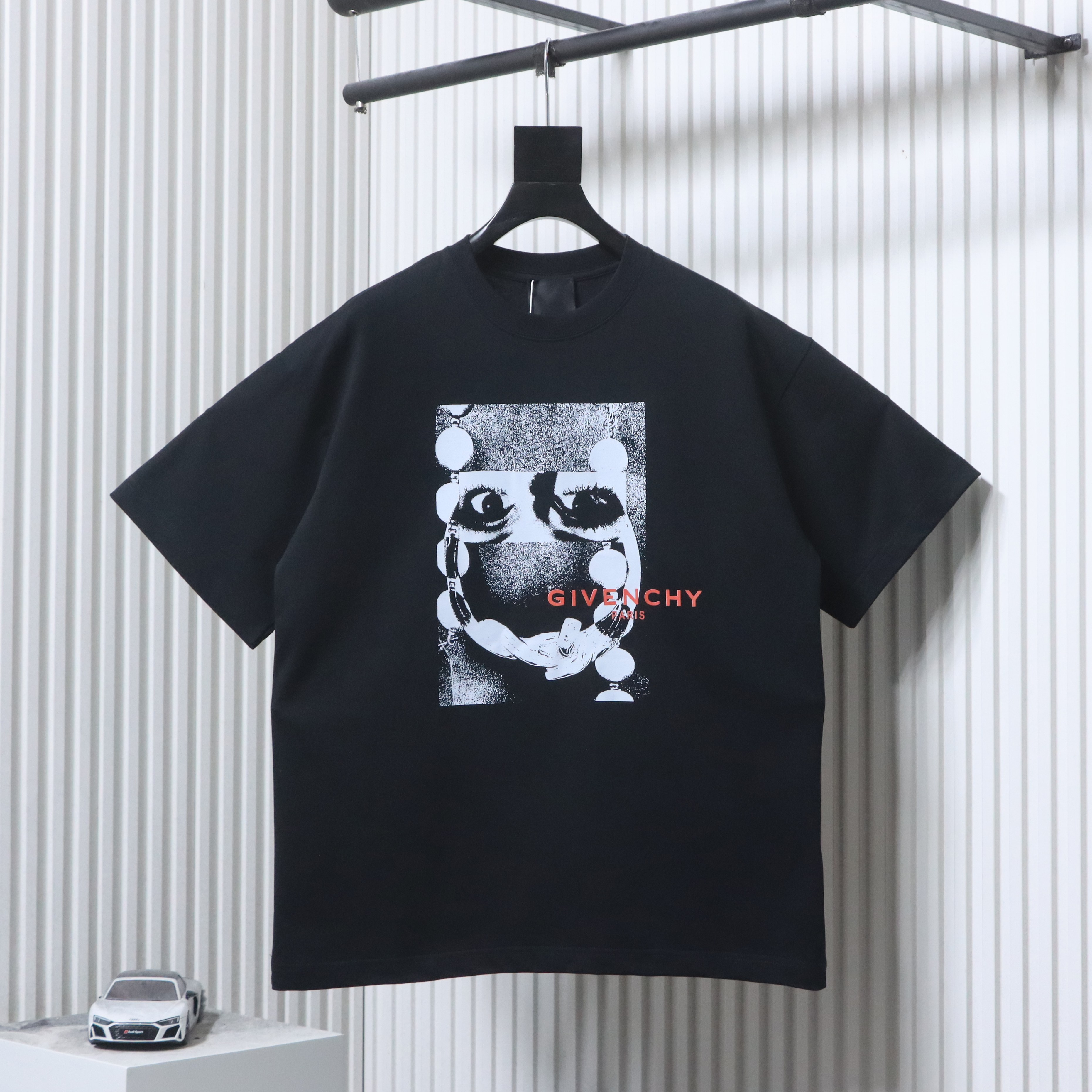 Givenchy Eye Graphic Print Short Sleeve T-Shirt