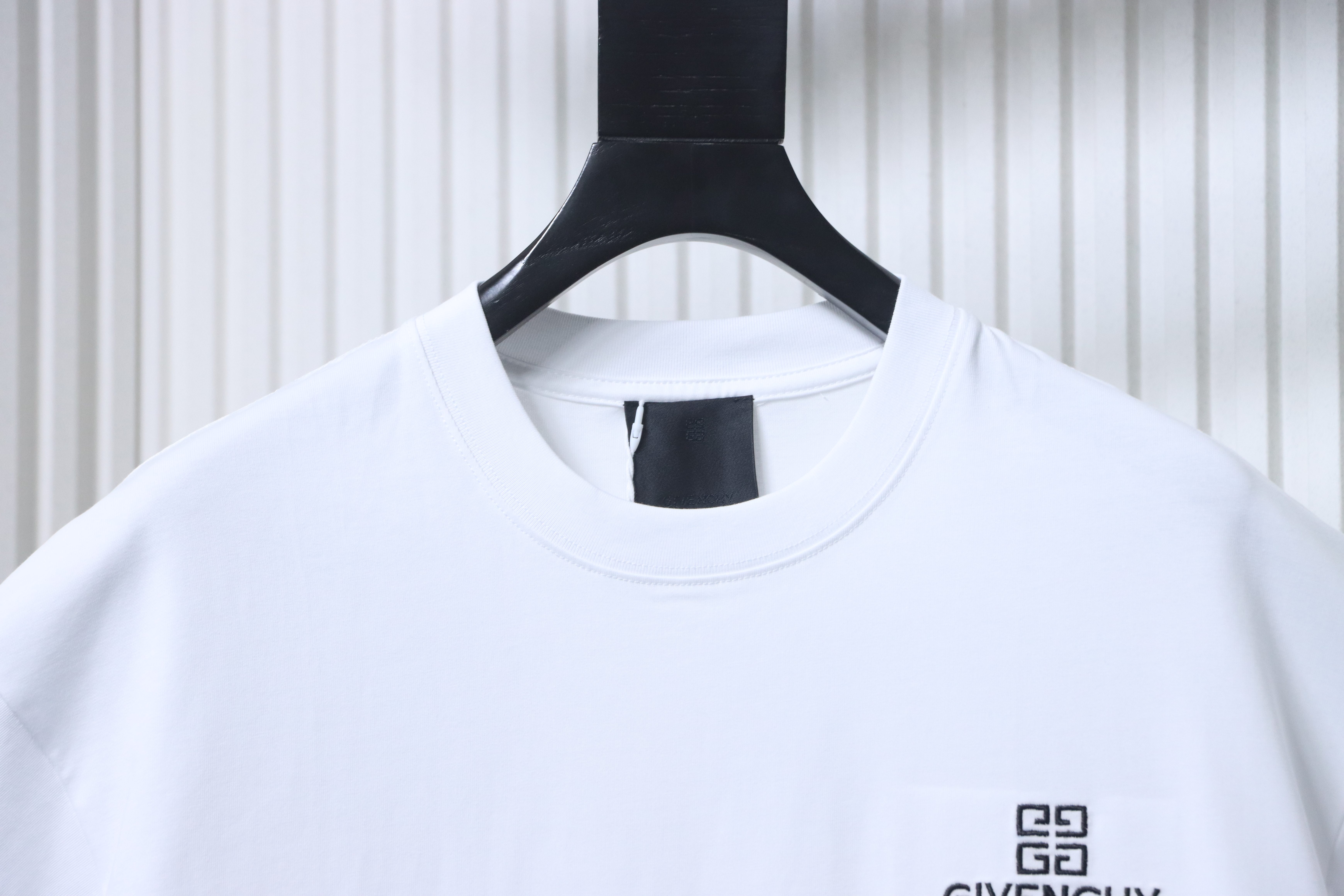 Givenchy Front & Back Four-Panel Print Short Sleeve T-Shirt Style 1