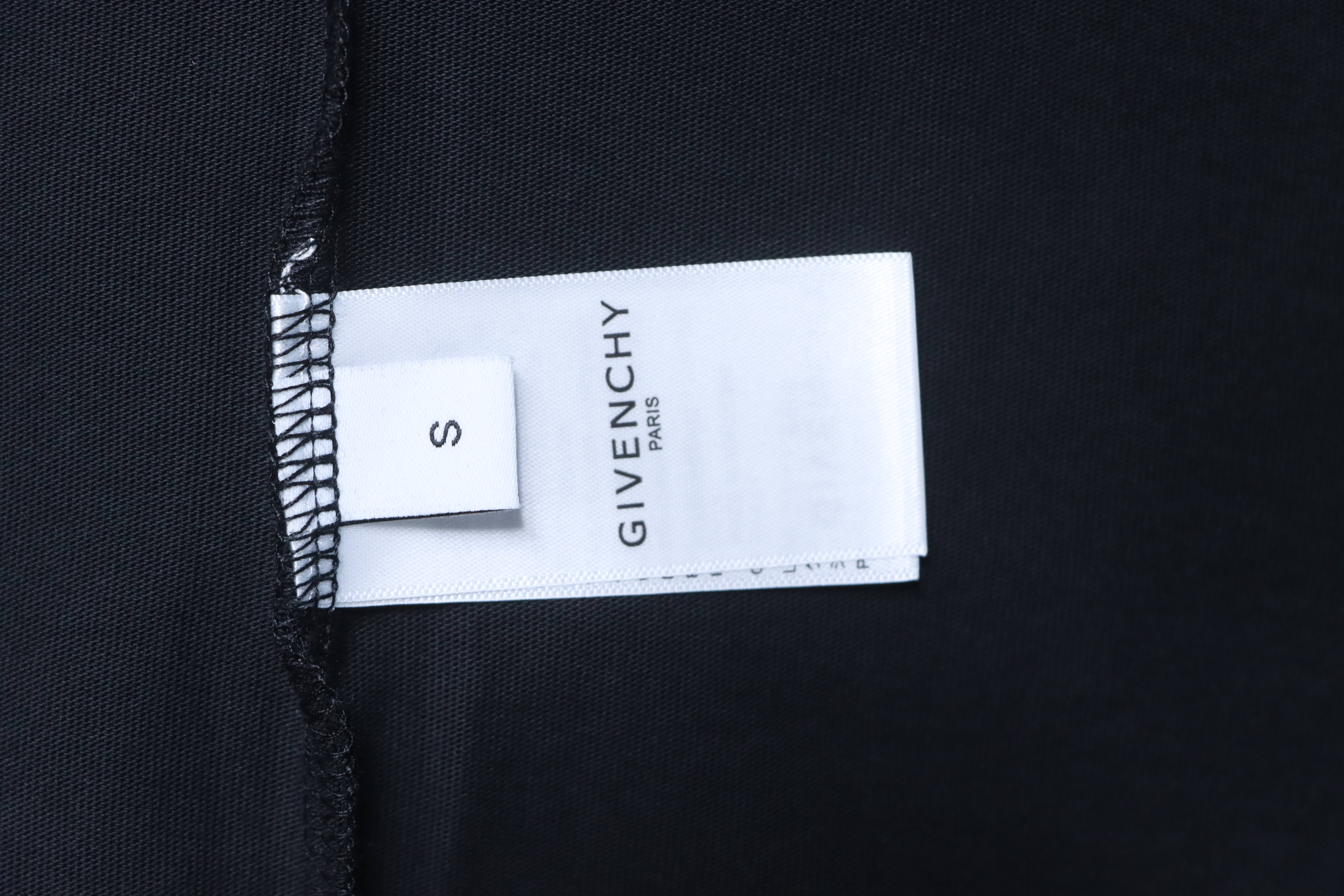 Givenchy Front & Back Four-Panel Print Short Sleeve T-Shirt Style 2