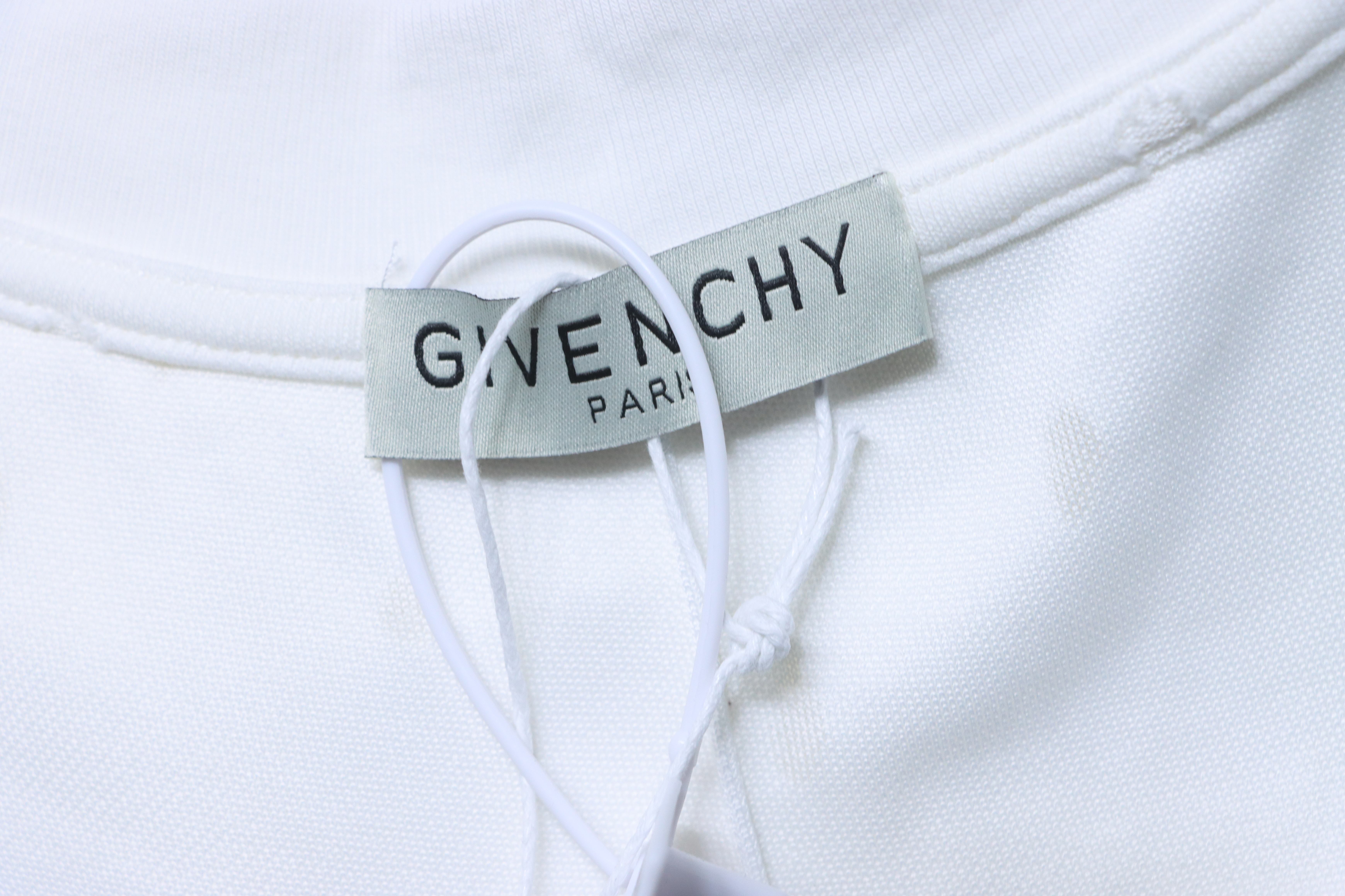 Givenchy GVC Distressed Large Letter Crewneck Short Sleeve T-Shirt Style 2