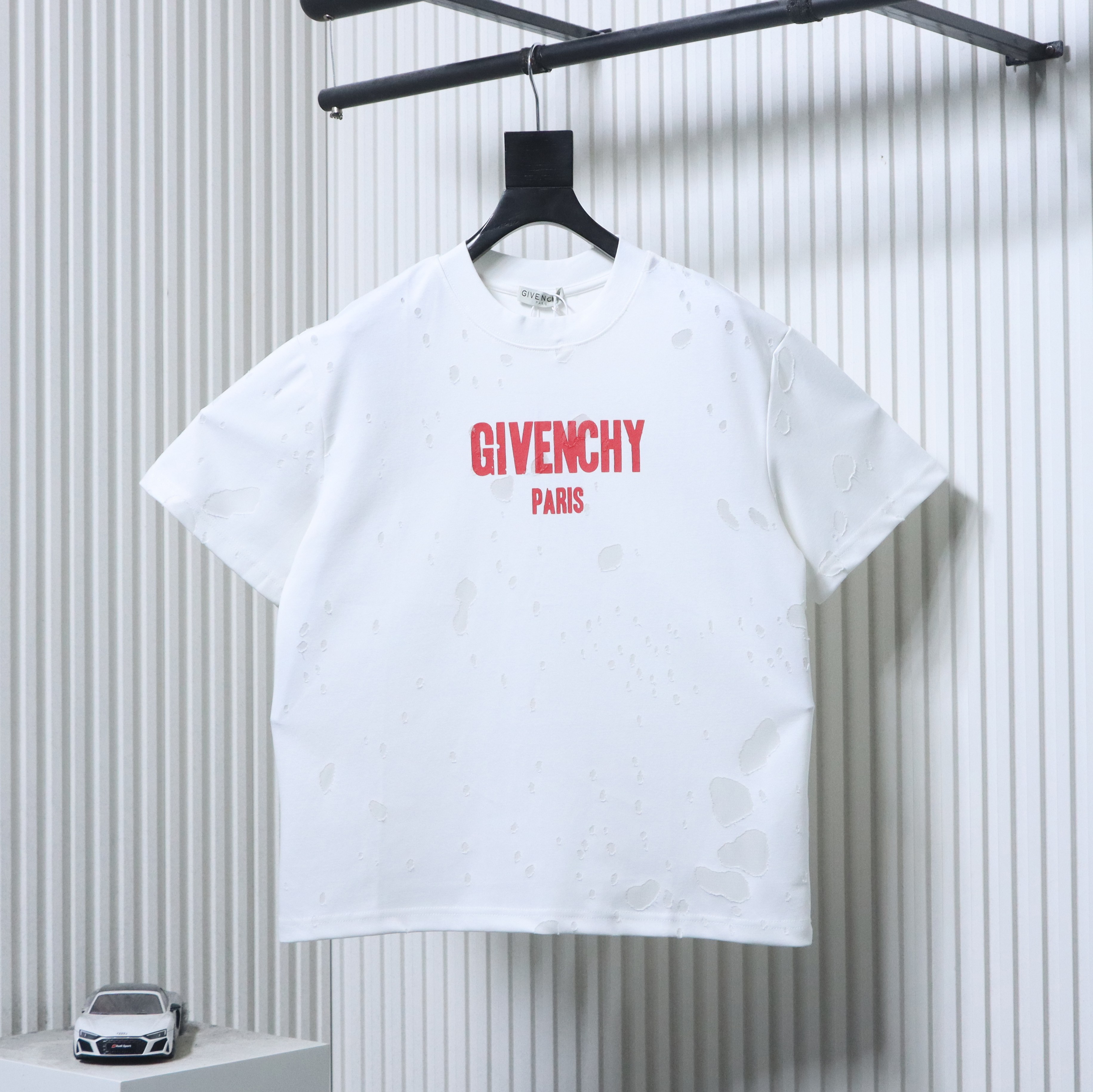 Givenchy GVC Distressed Large Letter Crewneck Short Sleeve T-Shirt Style 3
