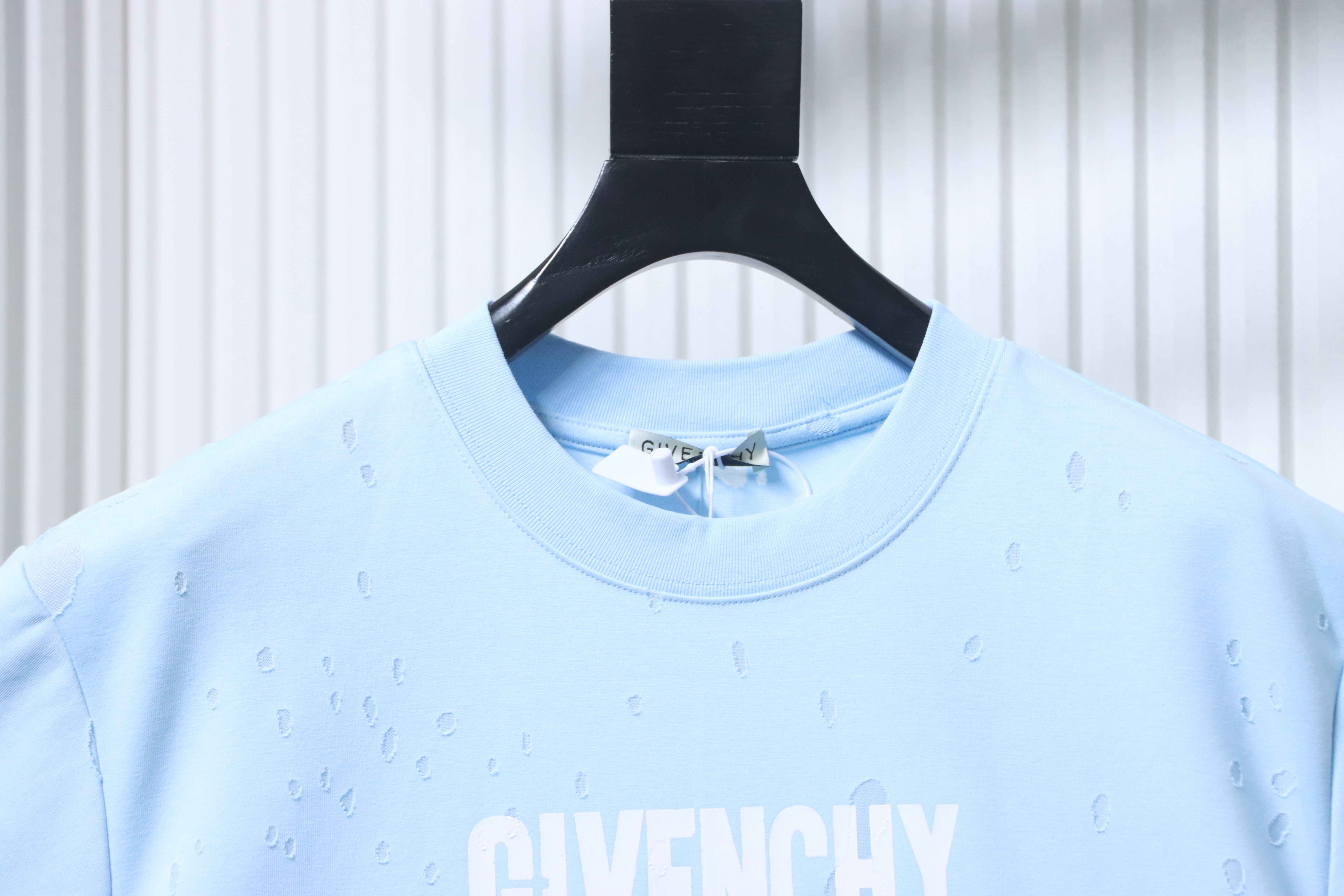 Givenchy GVC Distressed Large Letter Crewneck Short Sleeve T-Shirt Style 4