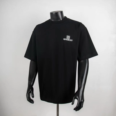 Givenchy Short Sleeve T-Shirt 7001 01