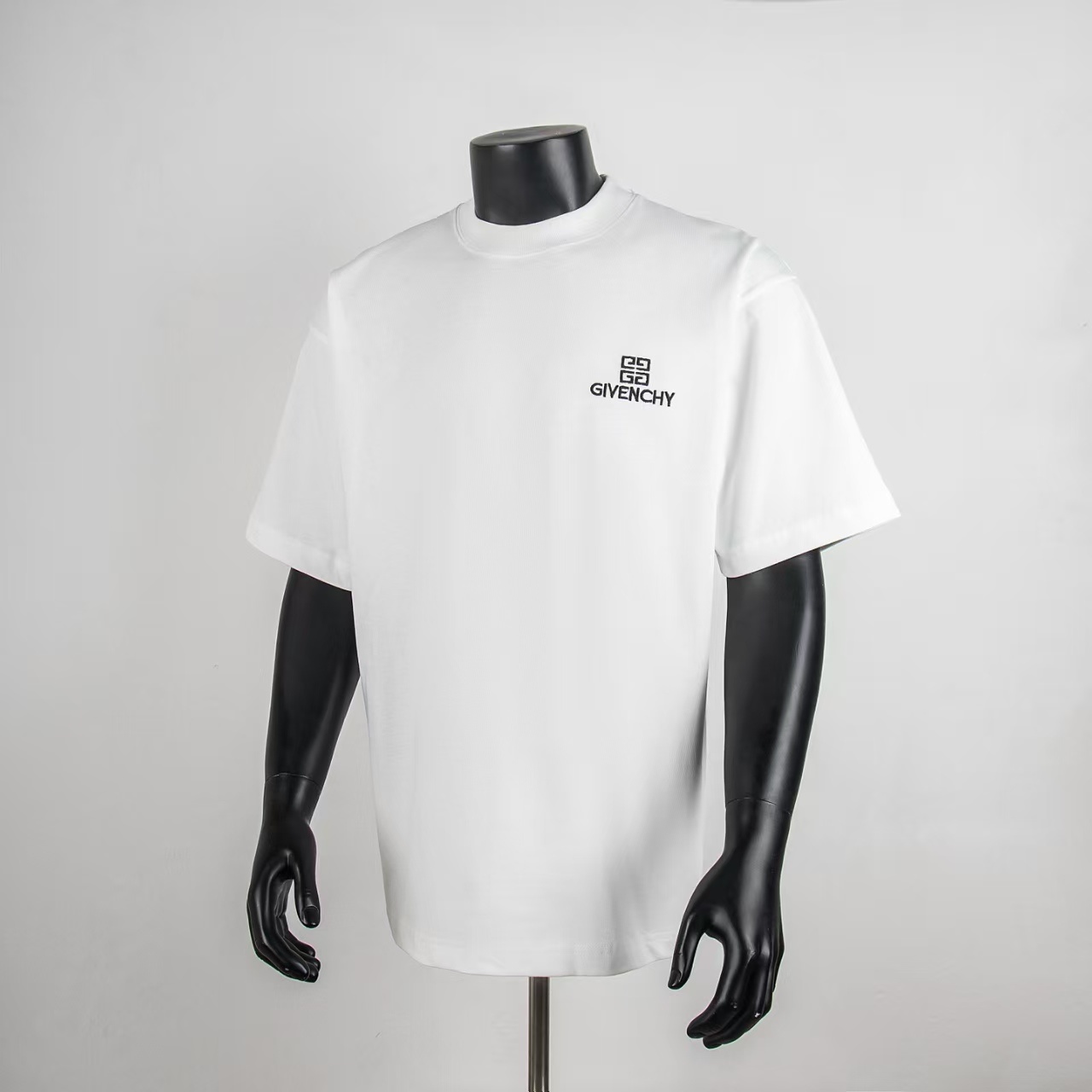 Givenchy Short Sleeve T-Shirt 7001