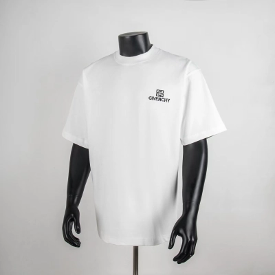 Givenchy Short Sleeve T-Shirt 7001 02