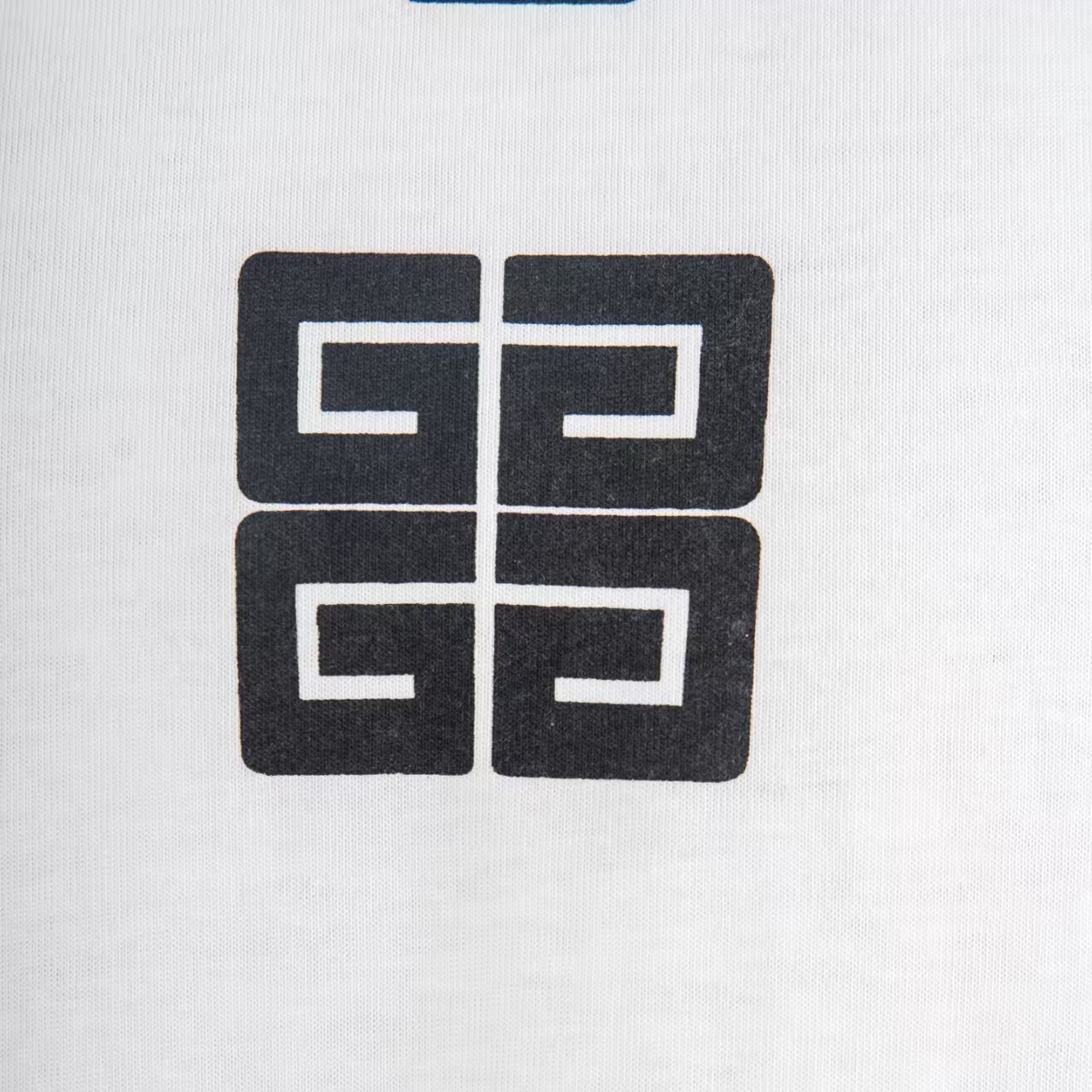 Givenchy Short Sleeve T-Shirt 7003
