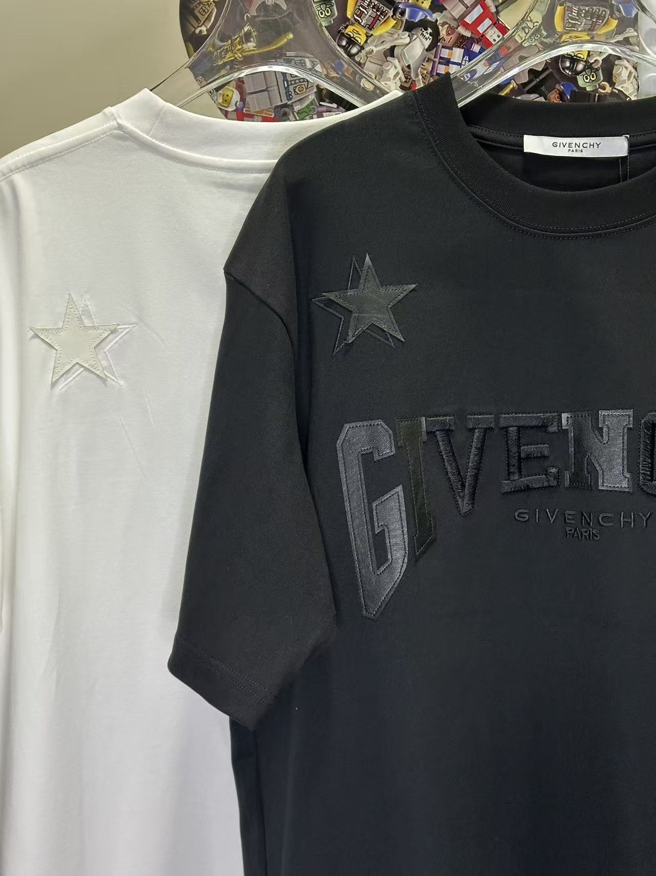 Givenchy Short Sleeve T-Shirt Style 1