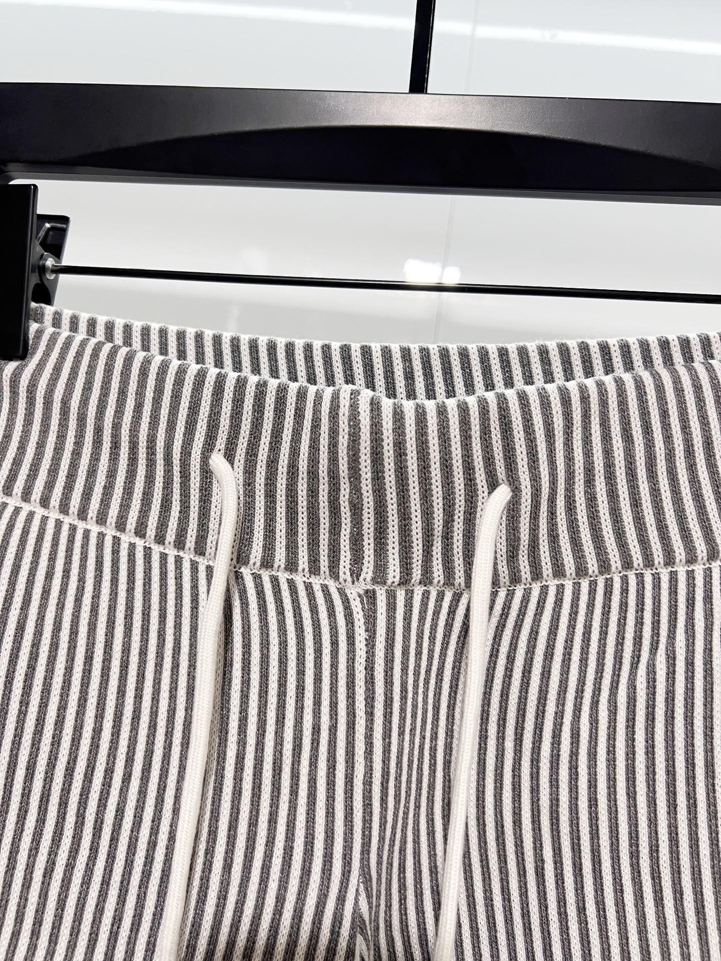Thom Browne 2026 SS New Knit Shorts Style 2