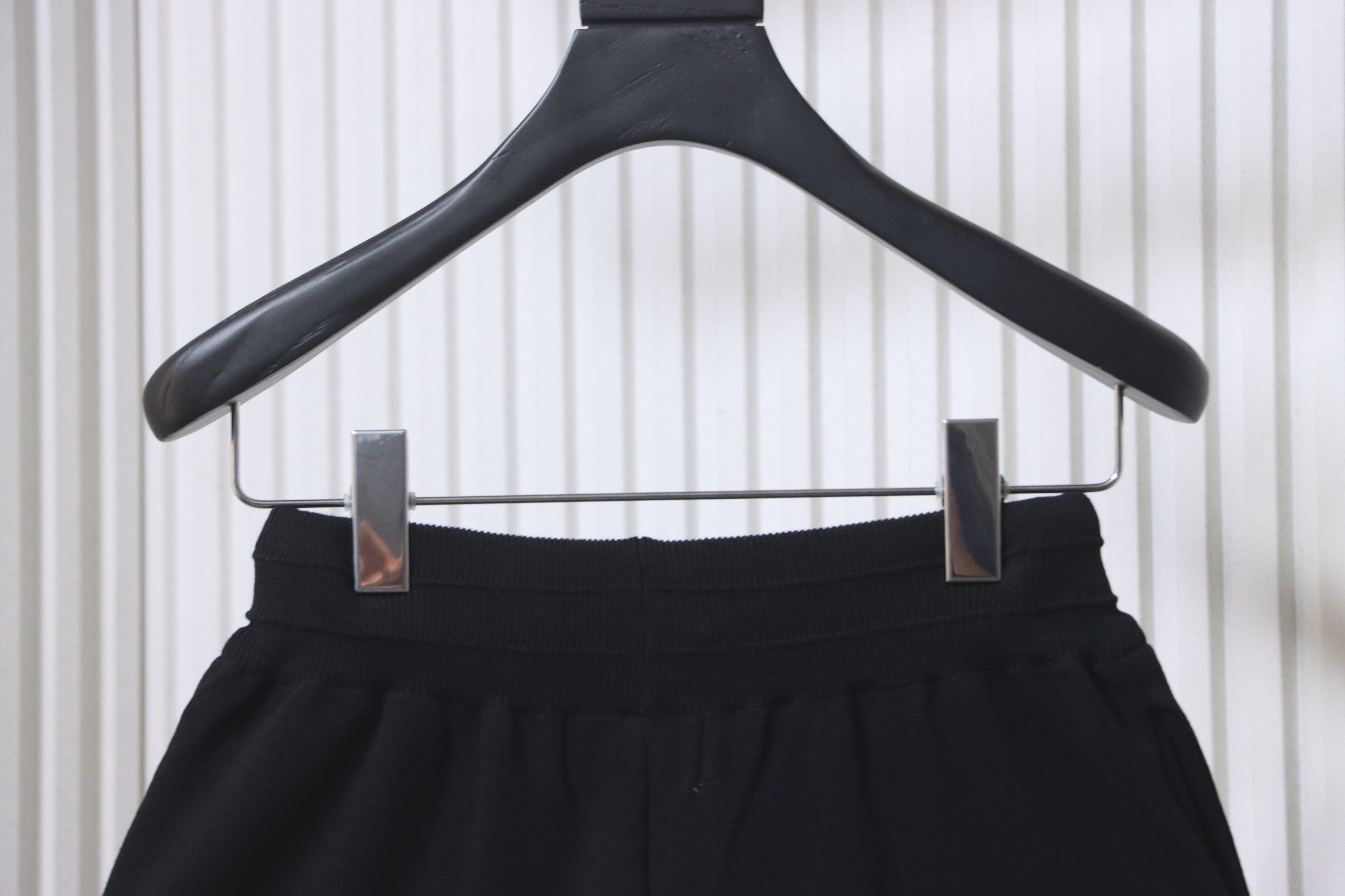 Thom Browne Classic Four-Bar Knit Shorts Style 2