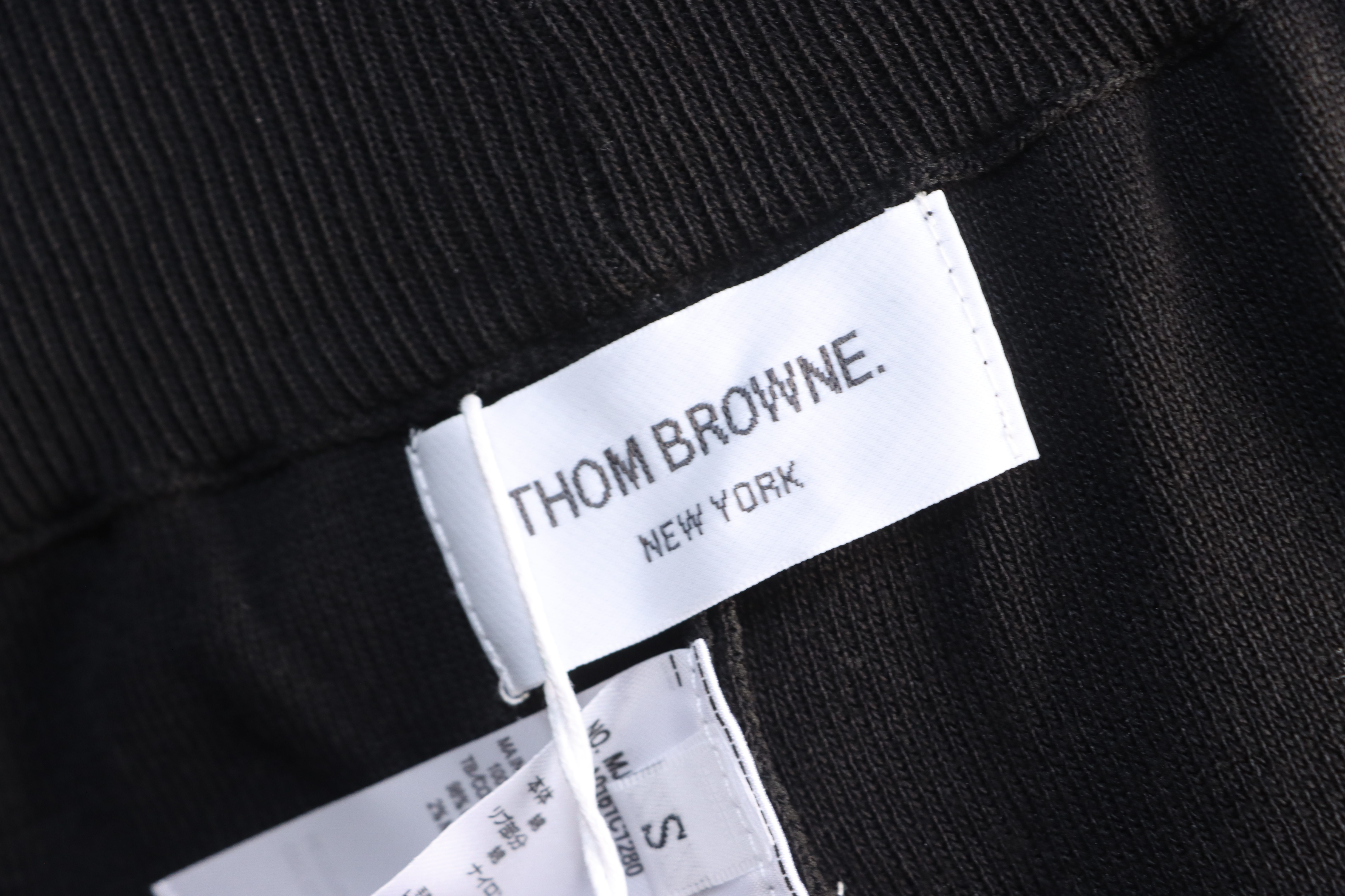 Thom Browne Classic Four-Bar Knit Shorts Style 2