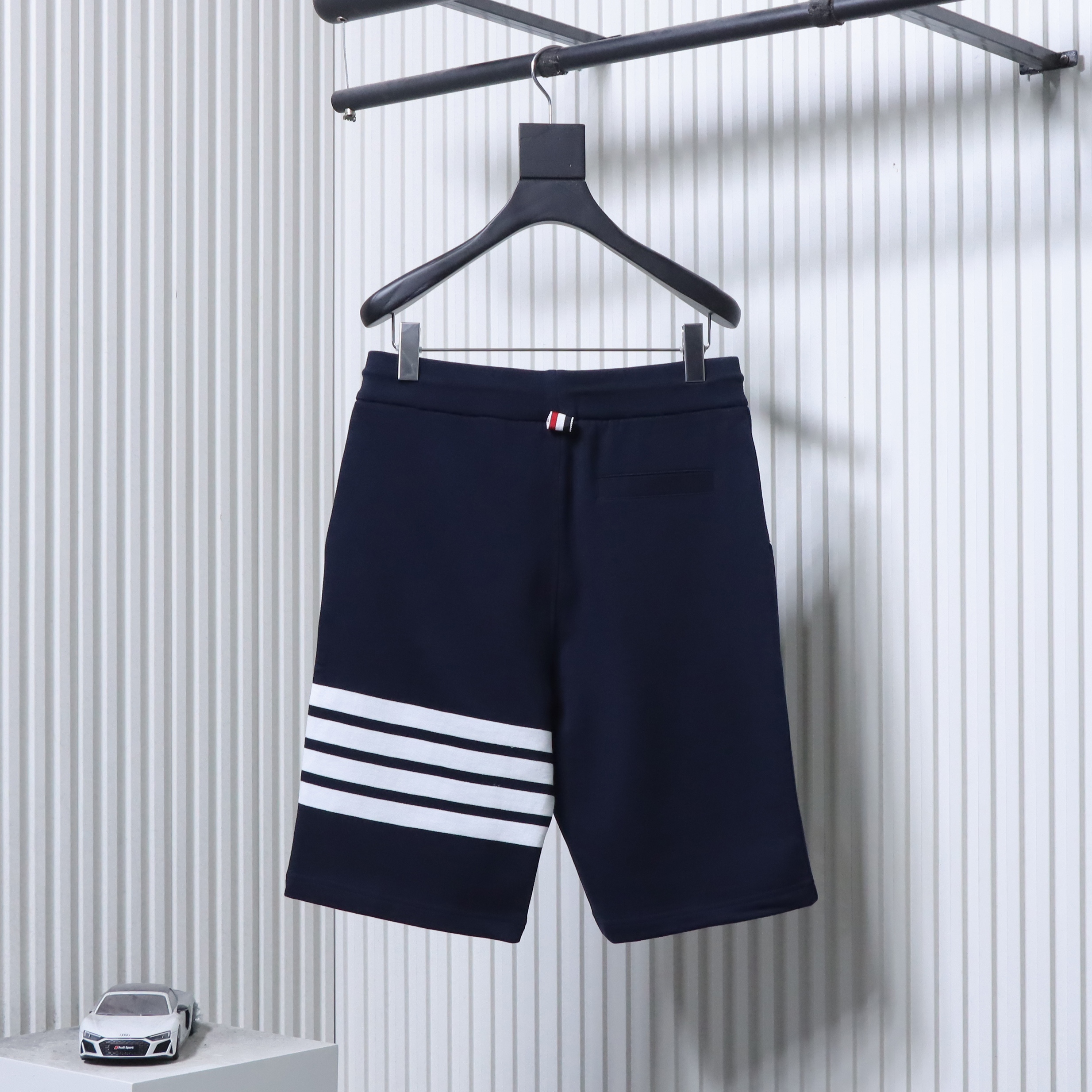 Thom Browne Classic Yarn-Dyed Four-Bar Shorts Style 1