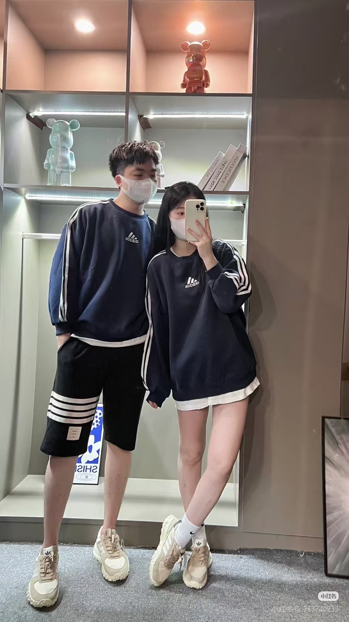 Thom Browne Classic Yarn-Dyed Four-Bar Shorts Style 3